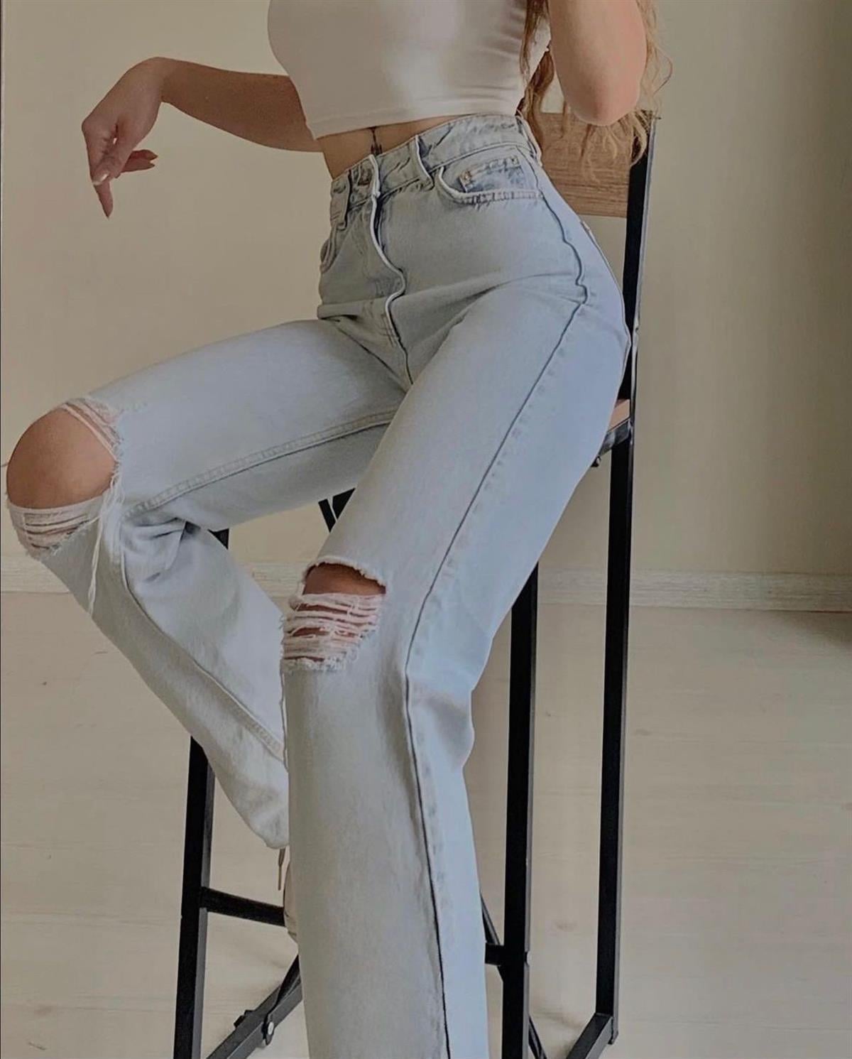 Paça Yırtmaçlı Dizi Yırtık Jean