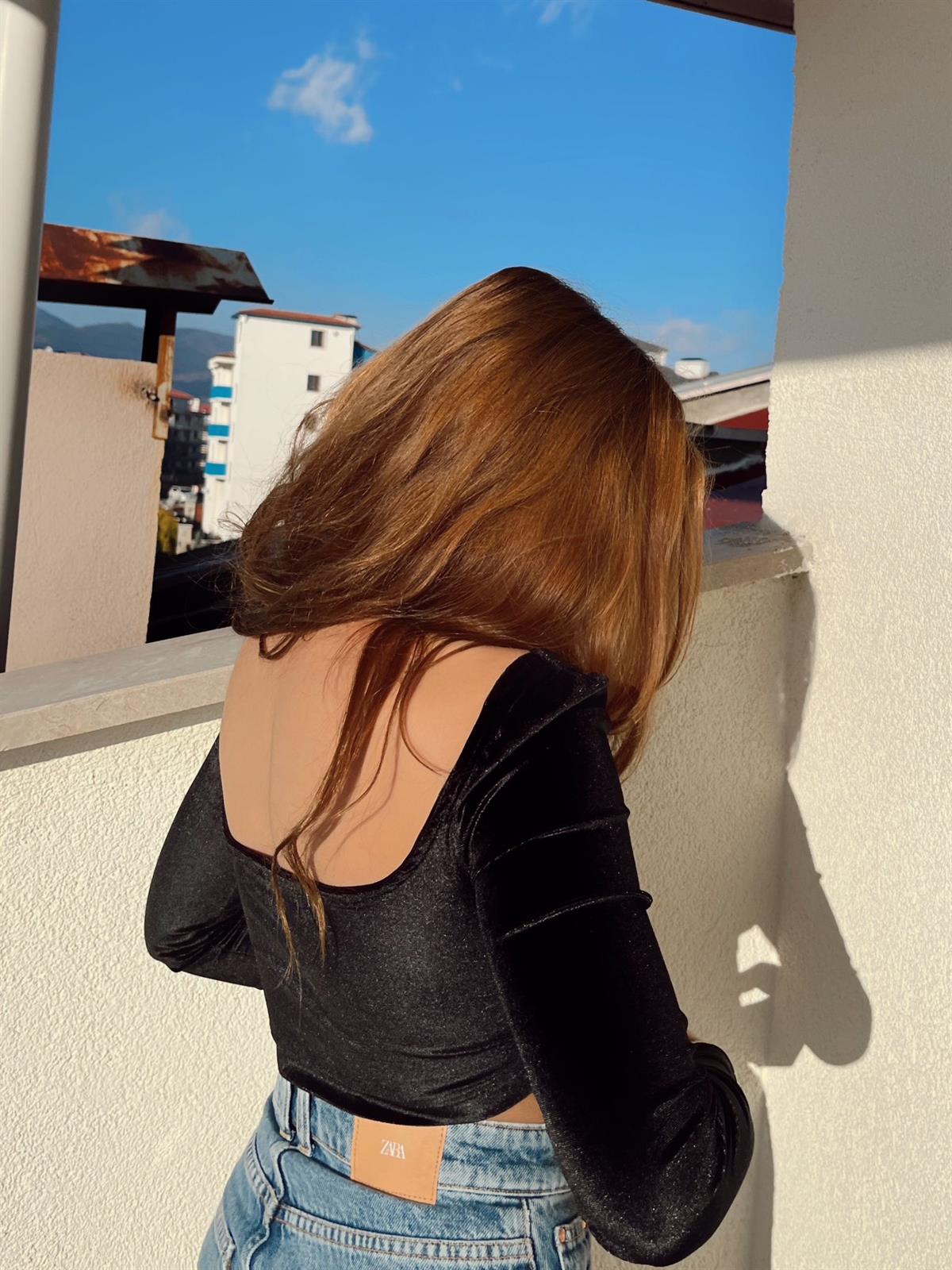 Shiny Crop Siyah Bluz