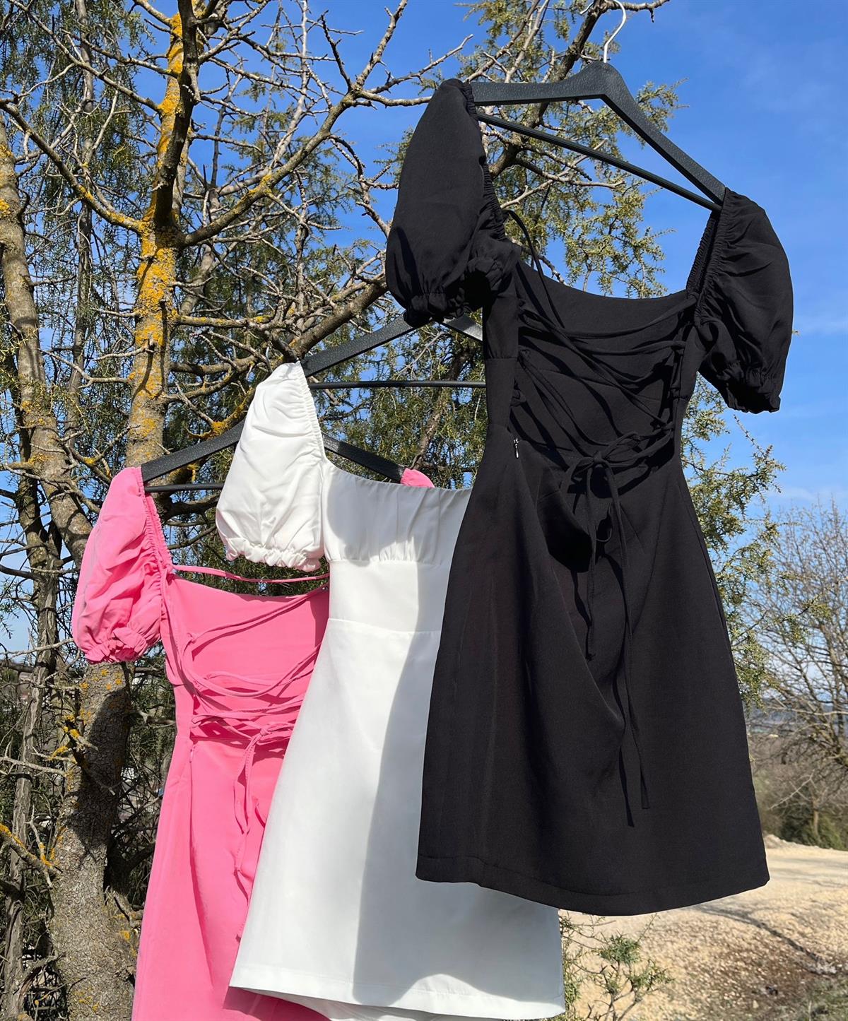 ZR Model Sırt Detay Beyaz Elbise