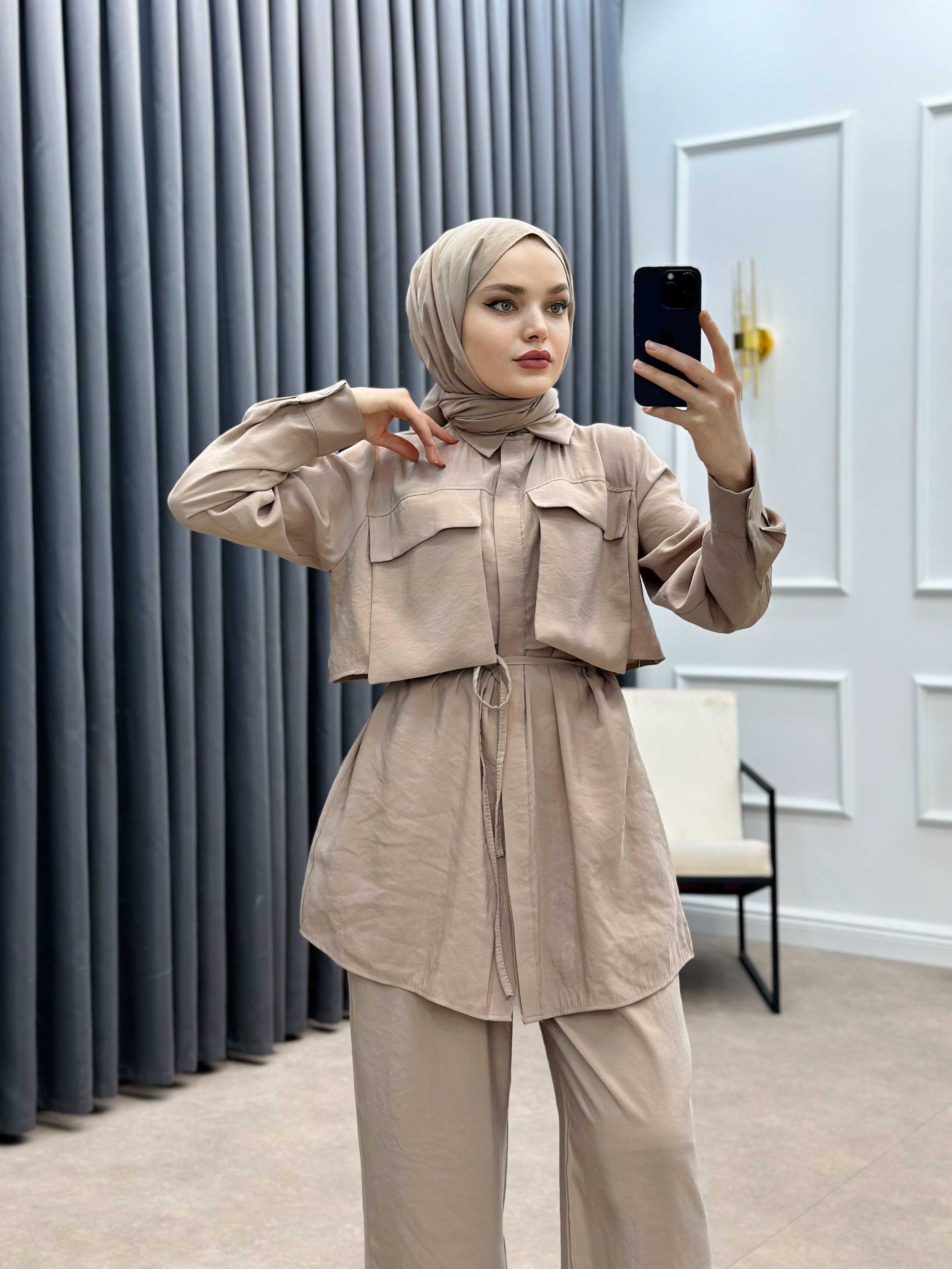 AFRA PANTOLONLU TAKIM BEJ