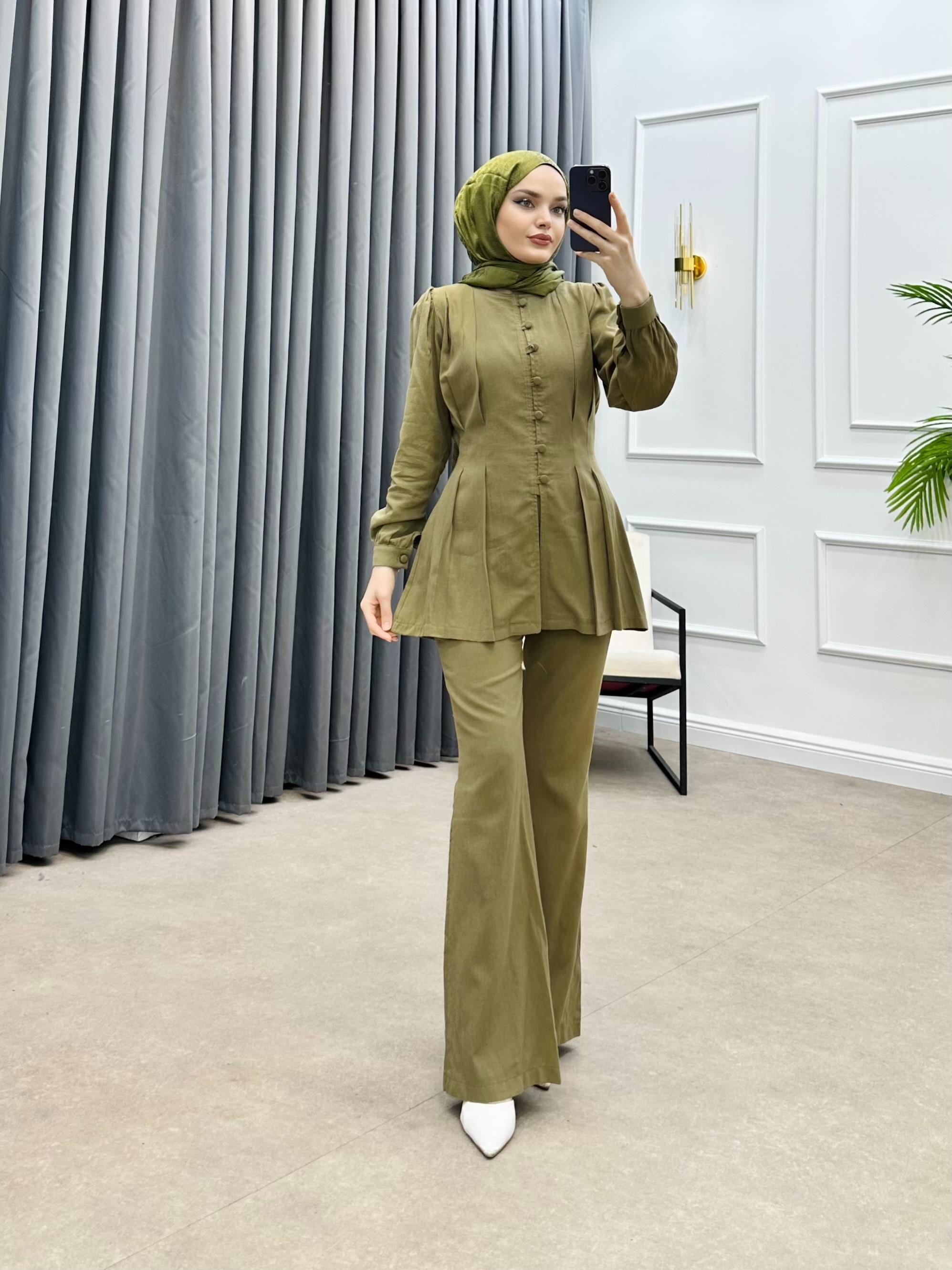 AKEL DÜĞMELİ KETEN TAKIM VİZON