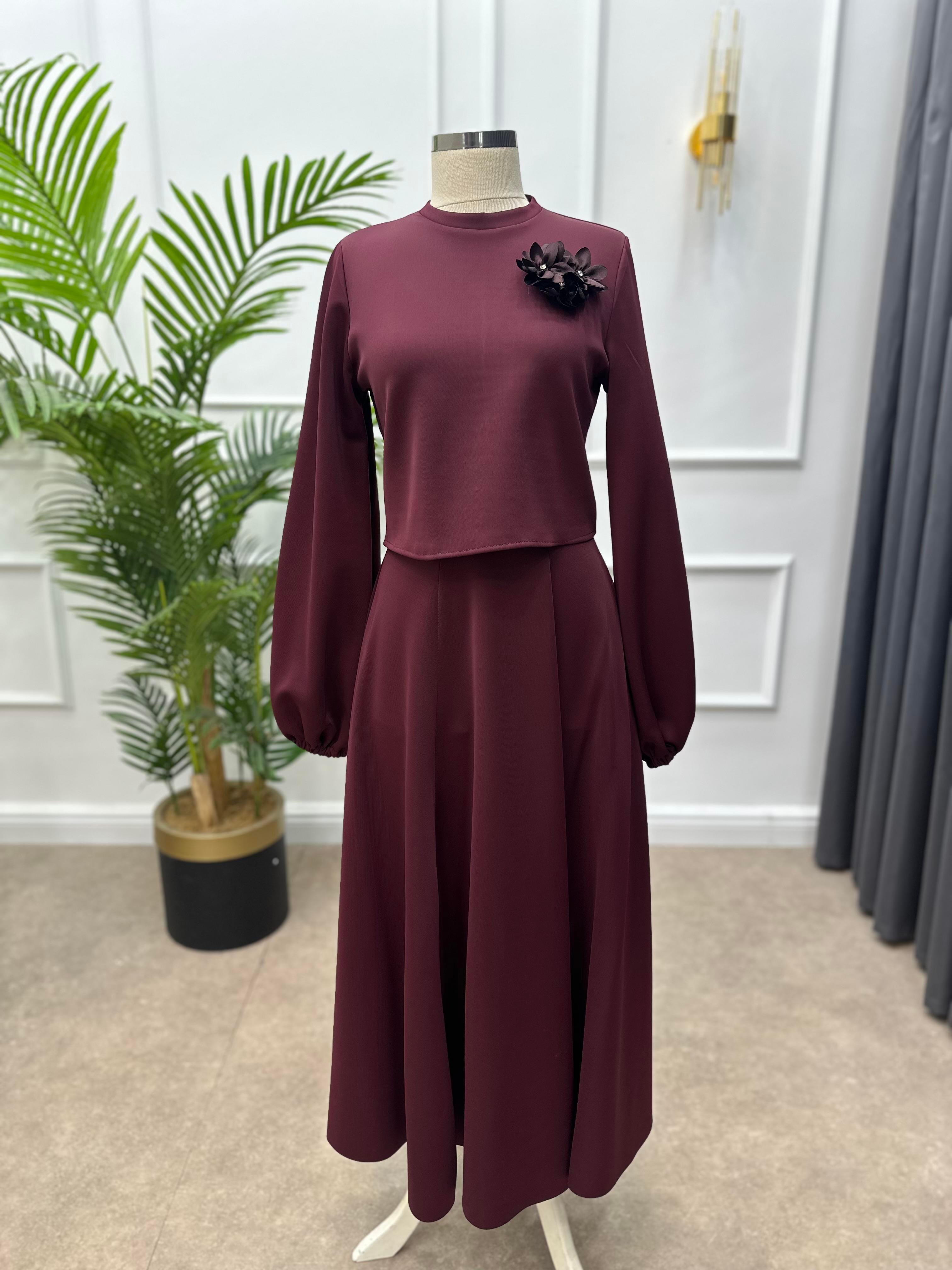 AKSESUAR DETAYLI SCUBA ETEKLİ TAKIM BORDO