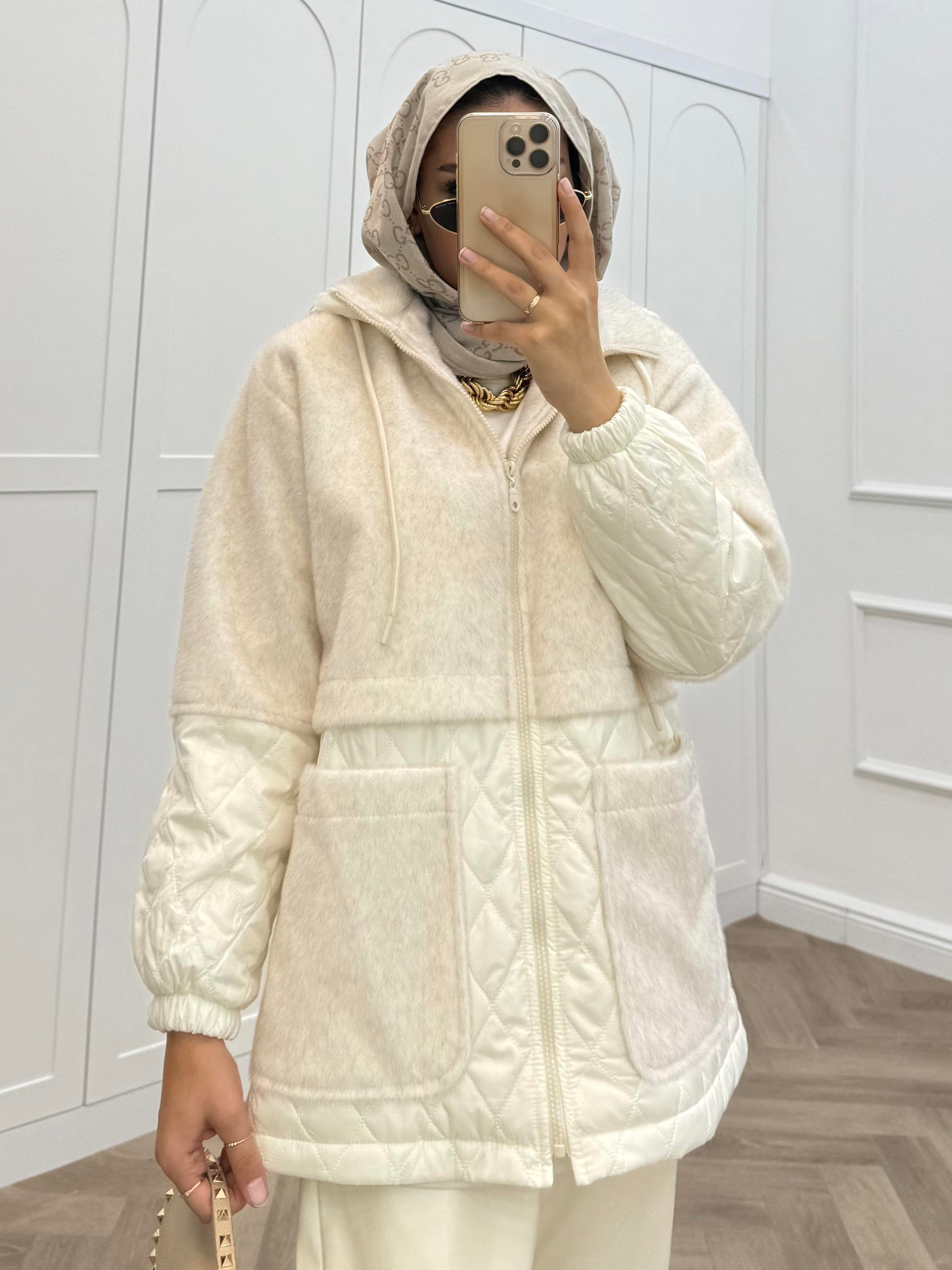 ANGORA CAPİTONE KAPÜŞONLU CEKET EKRU