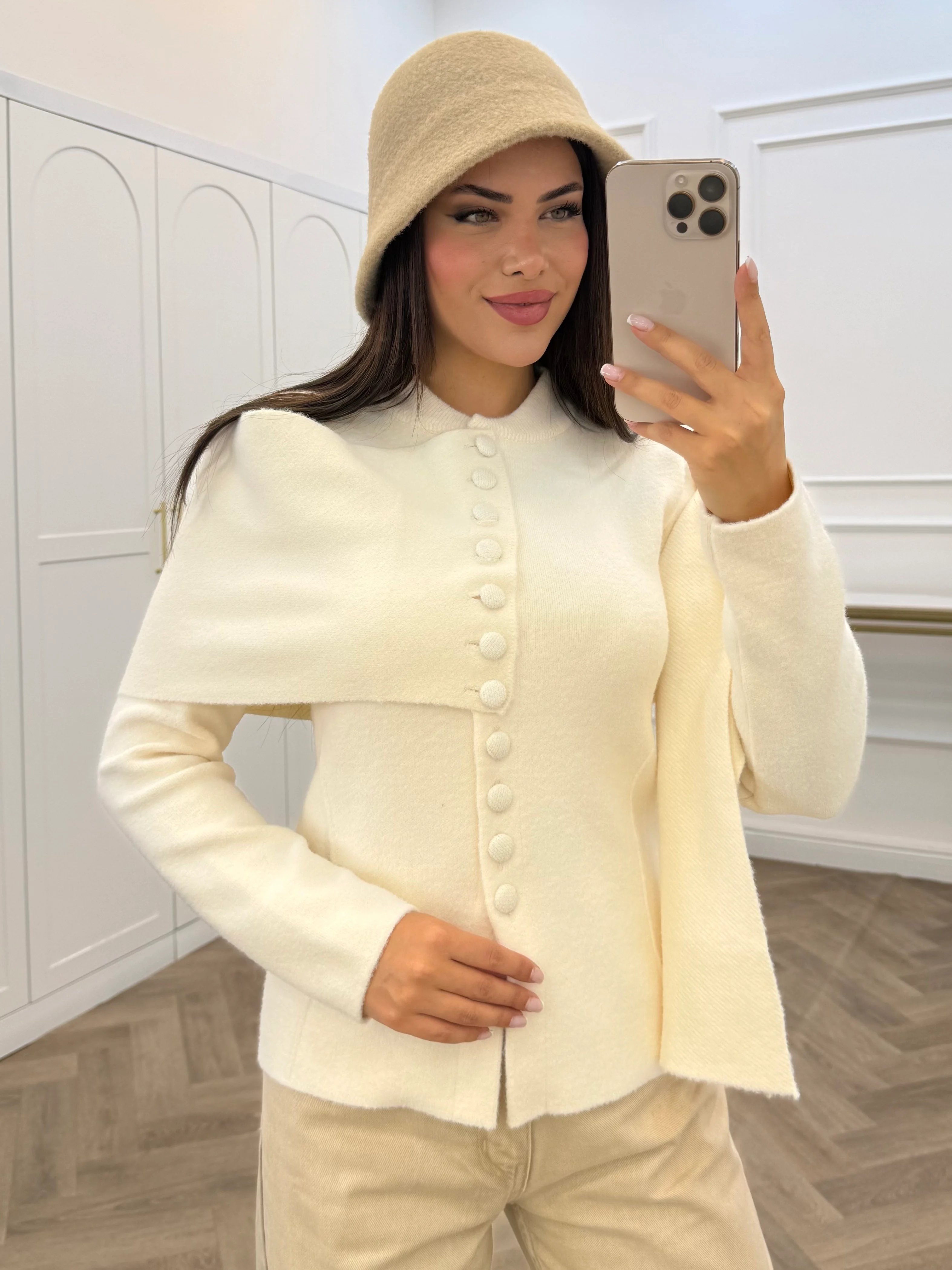 ATKI DETAY TRİKO HIRKA EKRU