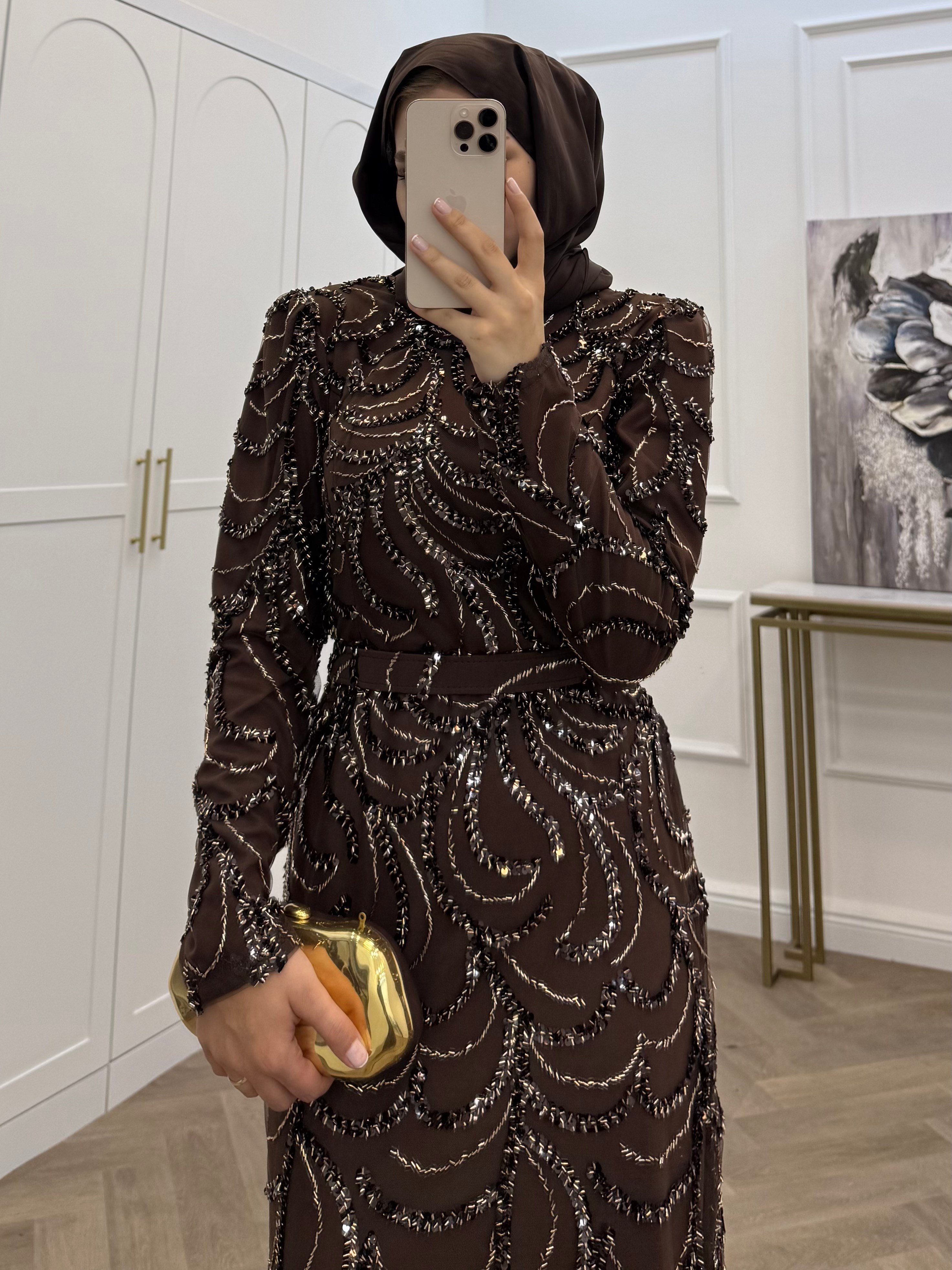 BALIK MODEL SİMLİ ABİYE KAHVE