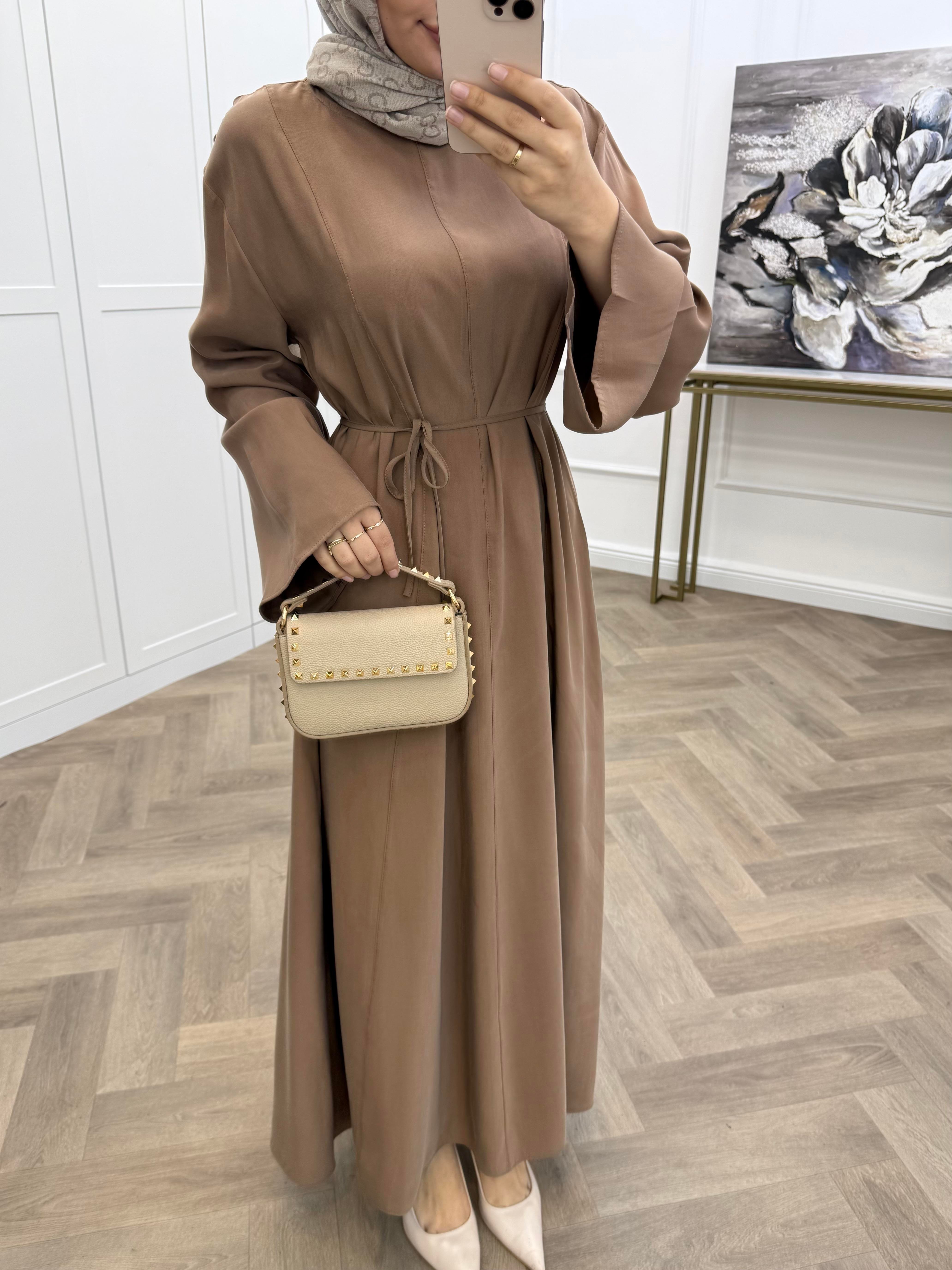 BASİC KUŞAKLI MODAL ELBİSE CAMEL