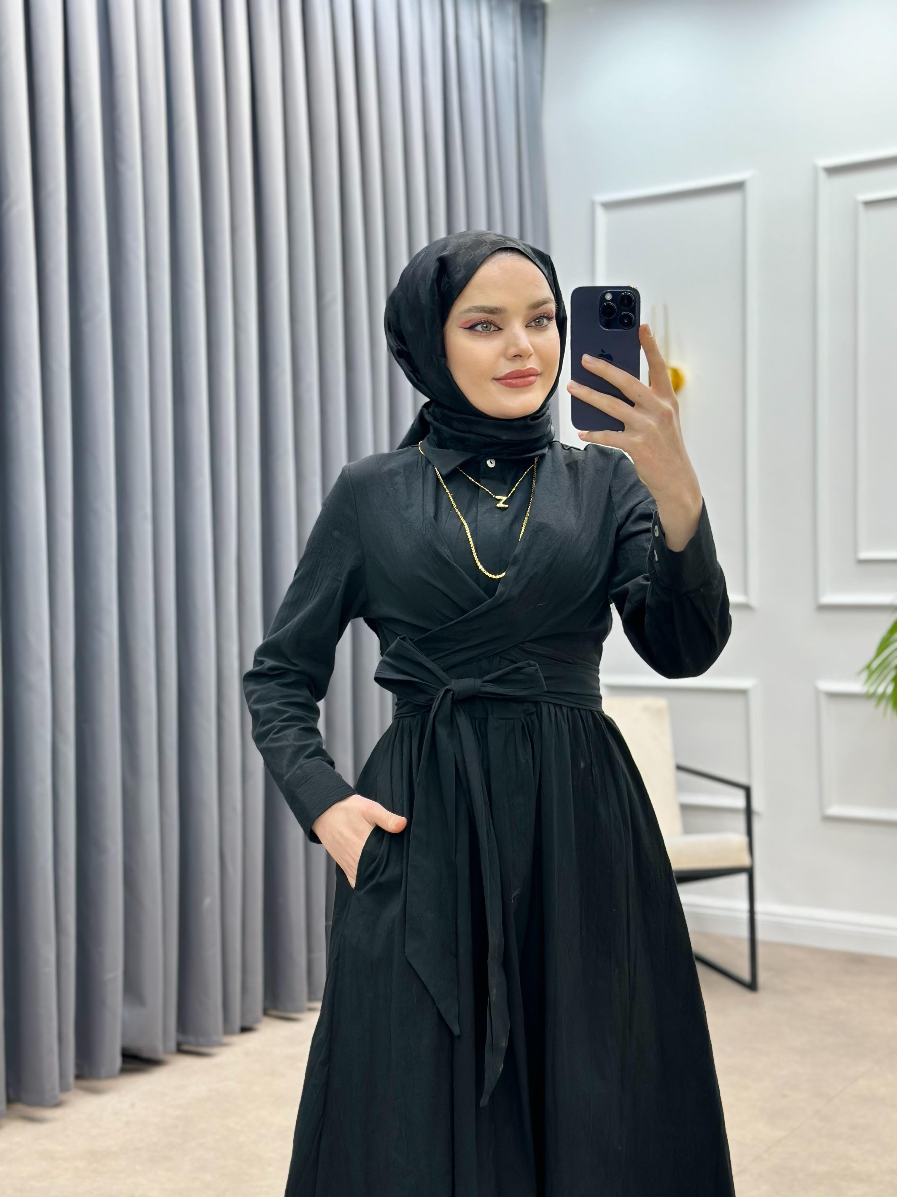 BELDEN BAĞLAMALI ELBİSE SİYAH