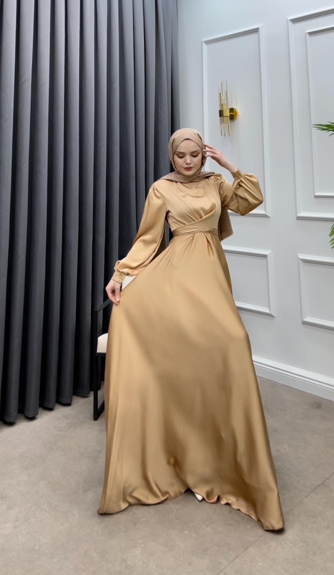 BELDEN BAĞLMALI SATEN ELBİSE BEJ