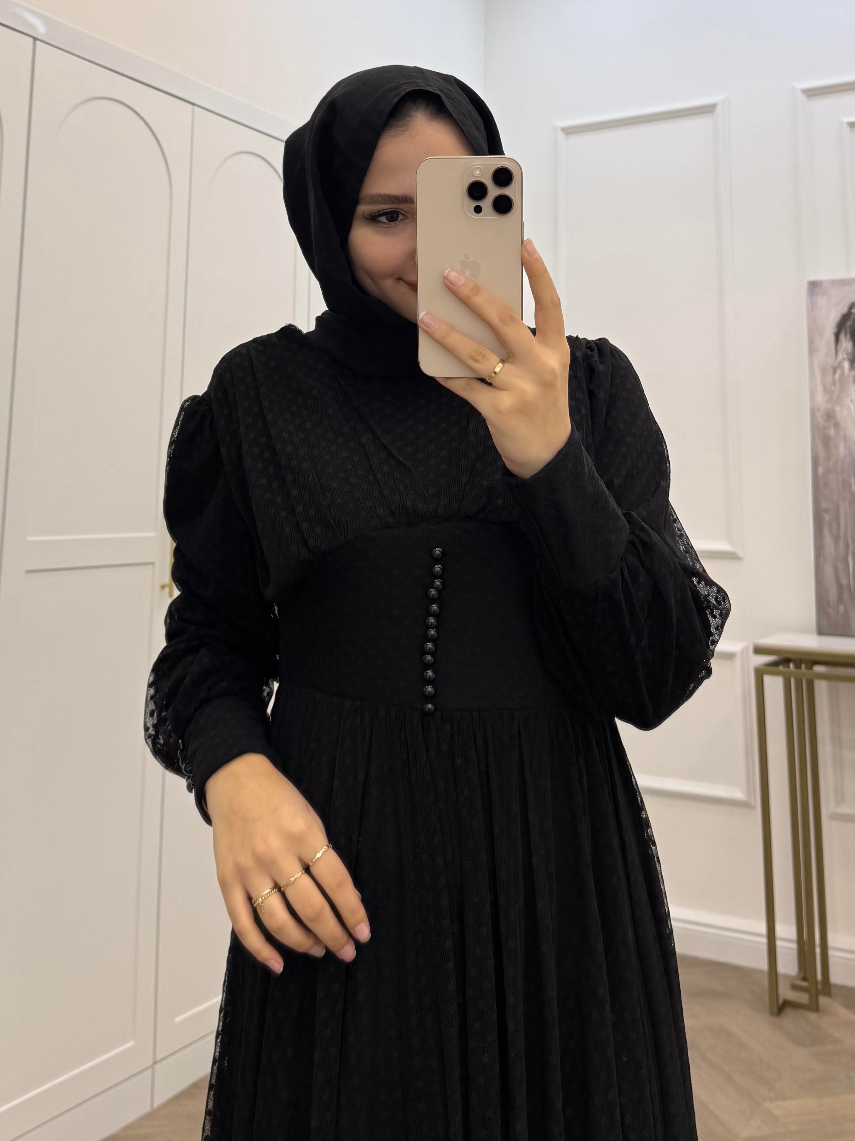 BENEKLİ TÜL ELBİSE SİYAH