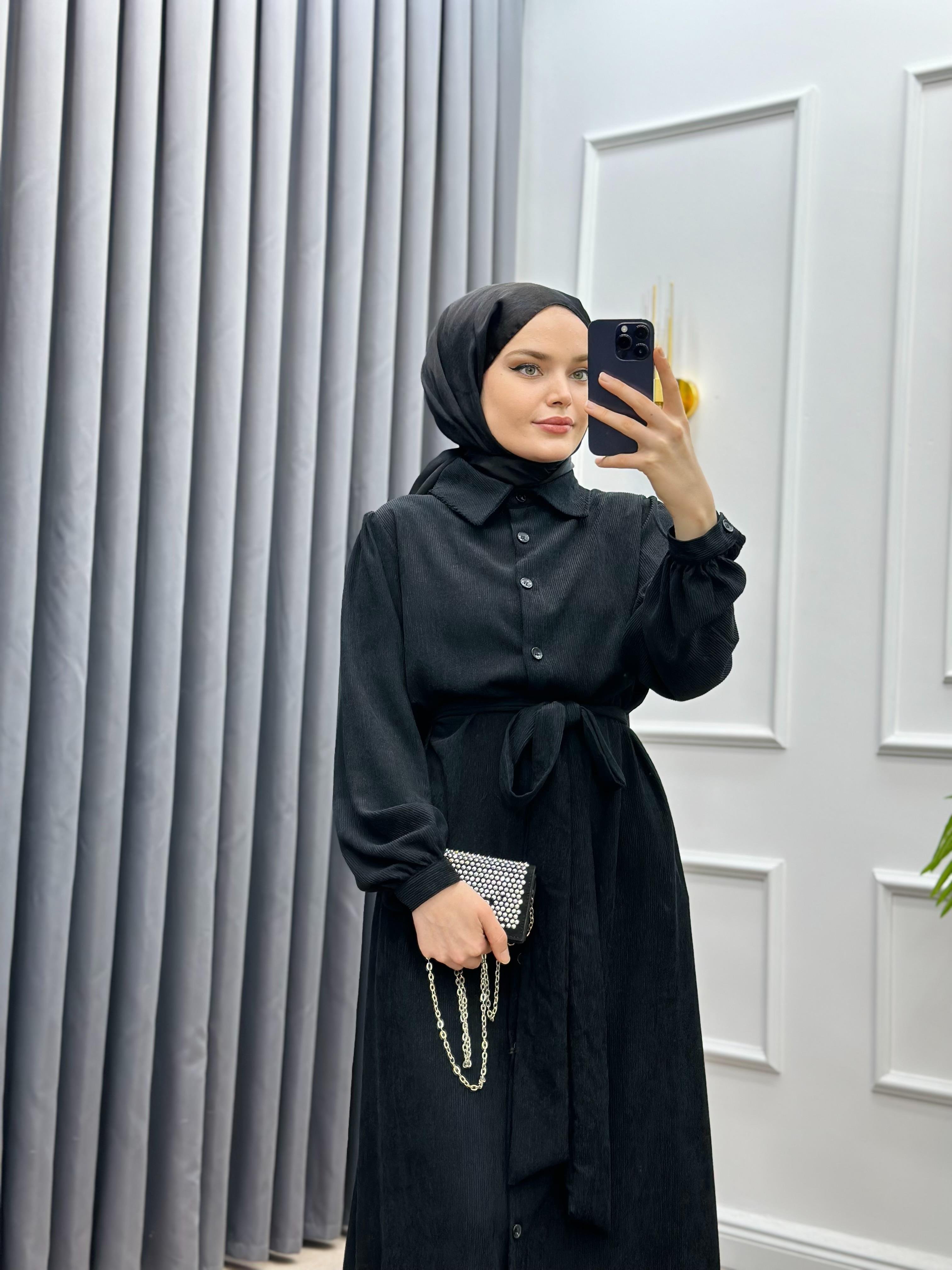 BOYDAN DÜĞMELİ FİTİLLİ ELBİSE SİYAH