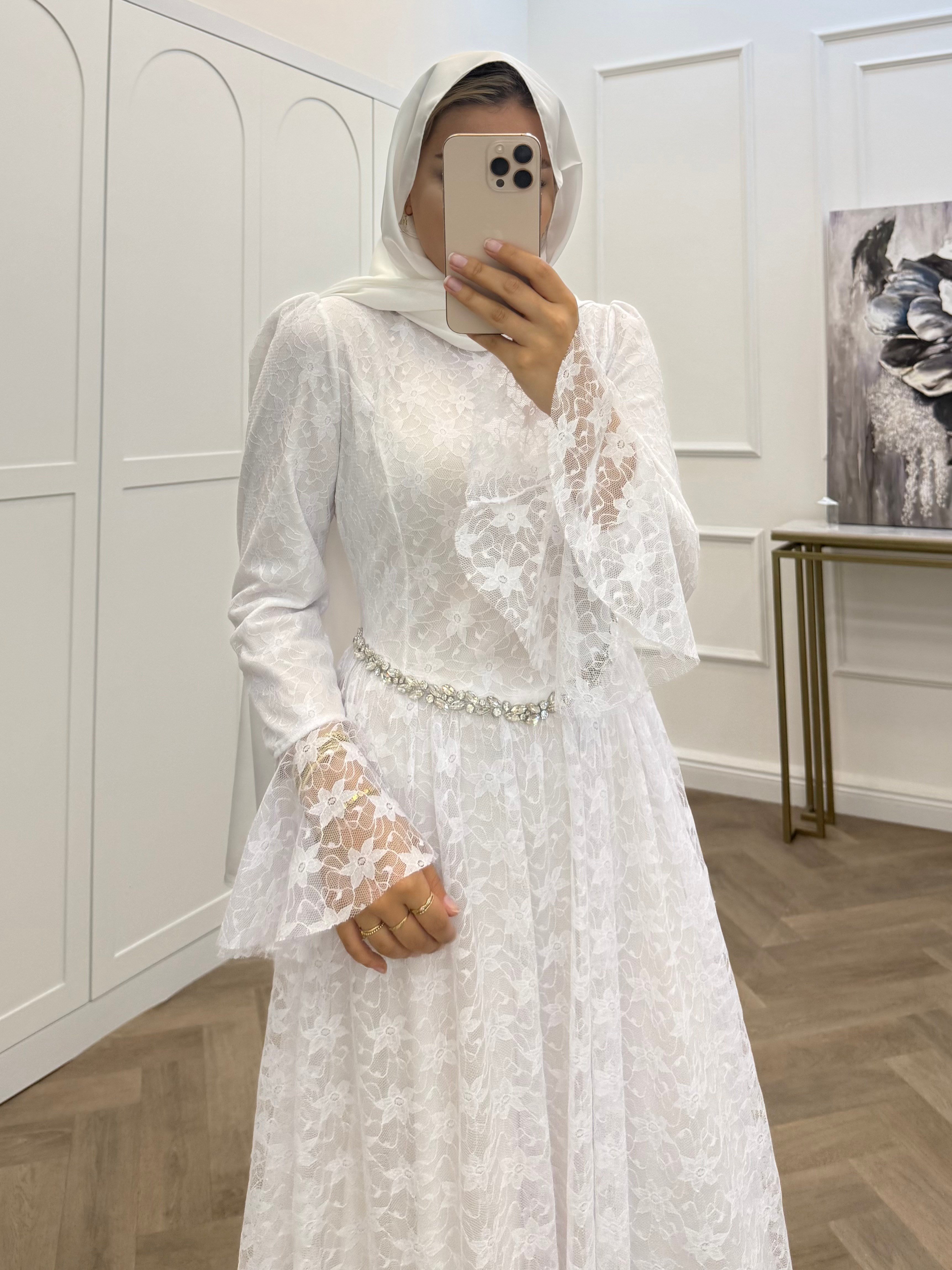 BUSE GÜPÜR ABİYE BEYAZ