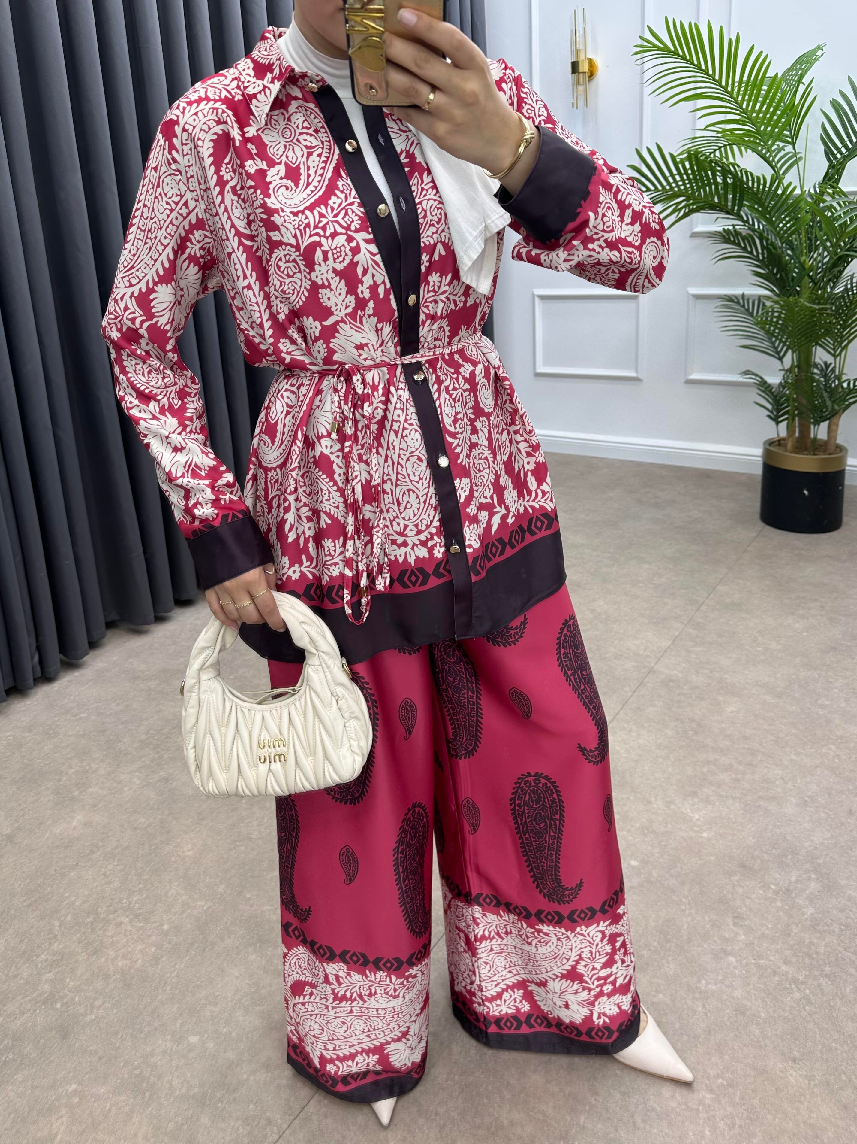 BUTA DESENLİ SATEN TAKIM FUSHA