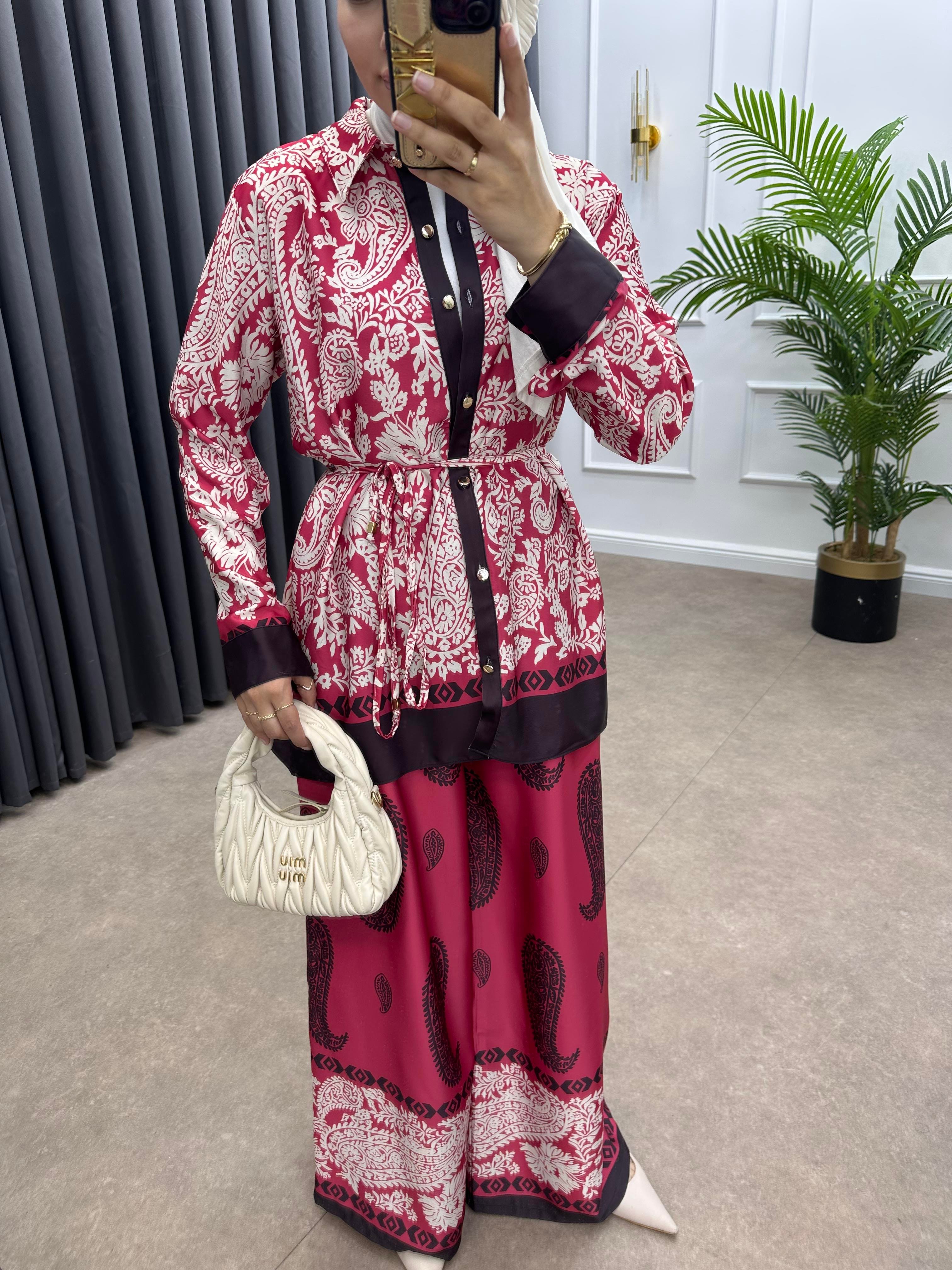 BUTA DESENLİ SATEN TAKIM FUSHA