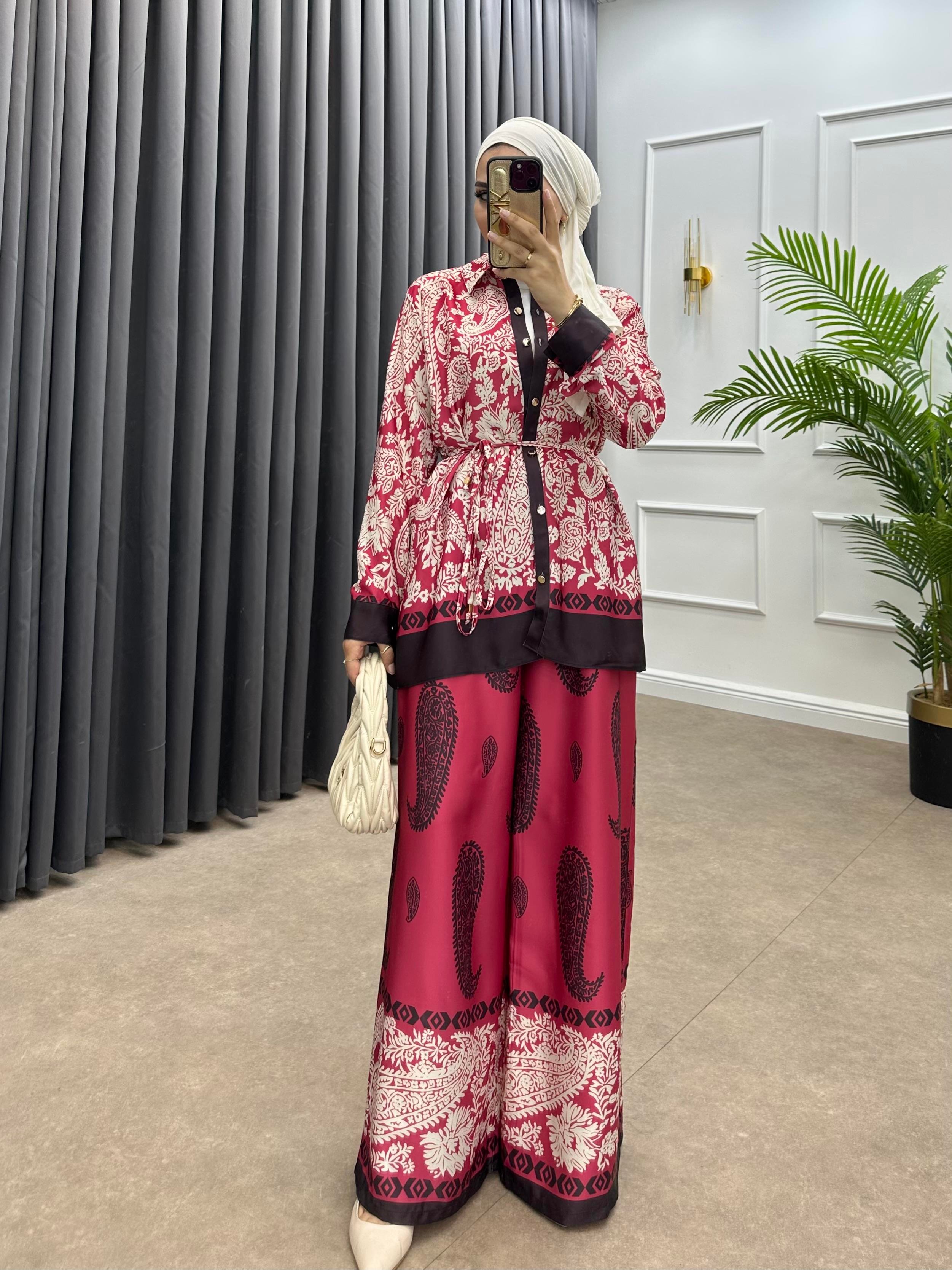 BUTA DESENLİ SATEN TAKIM FUSHA