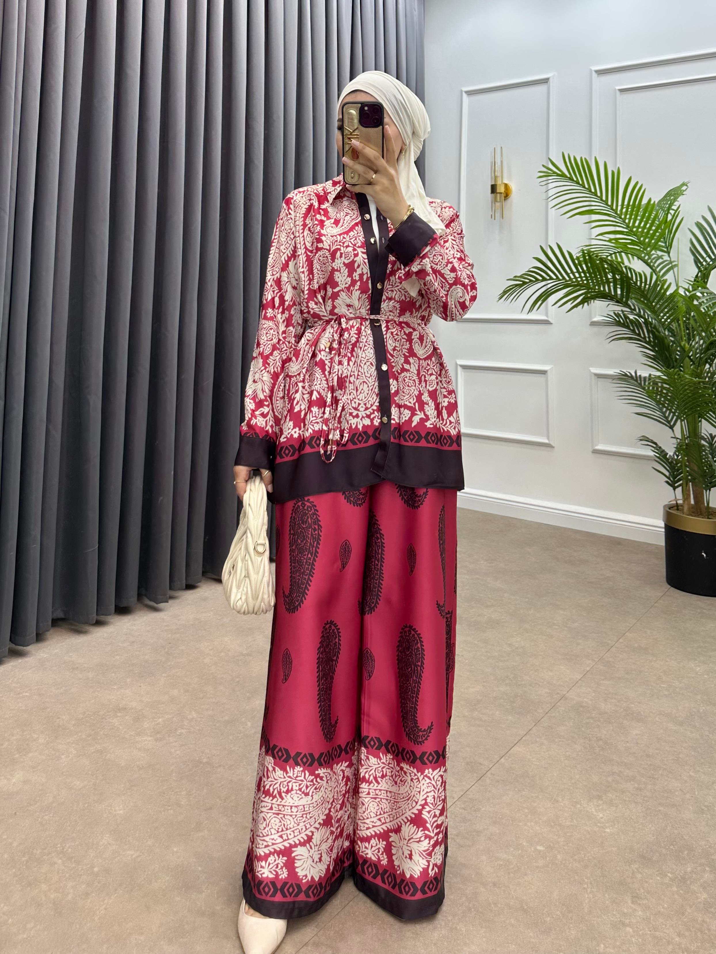 BUTA DESENLİ SATEN TAKIM FUSHA