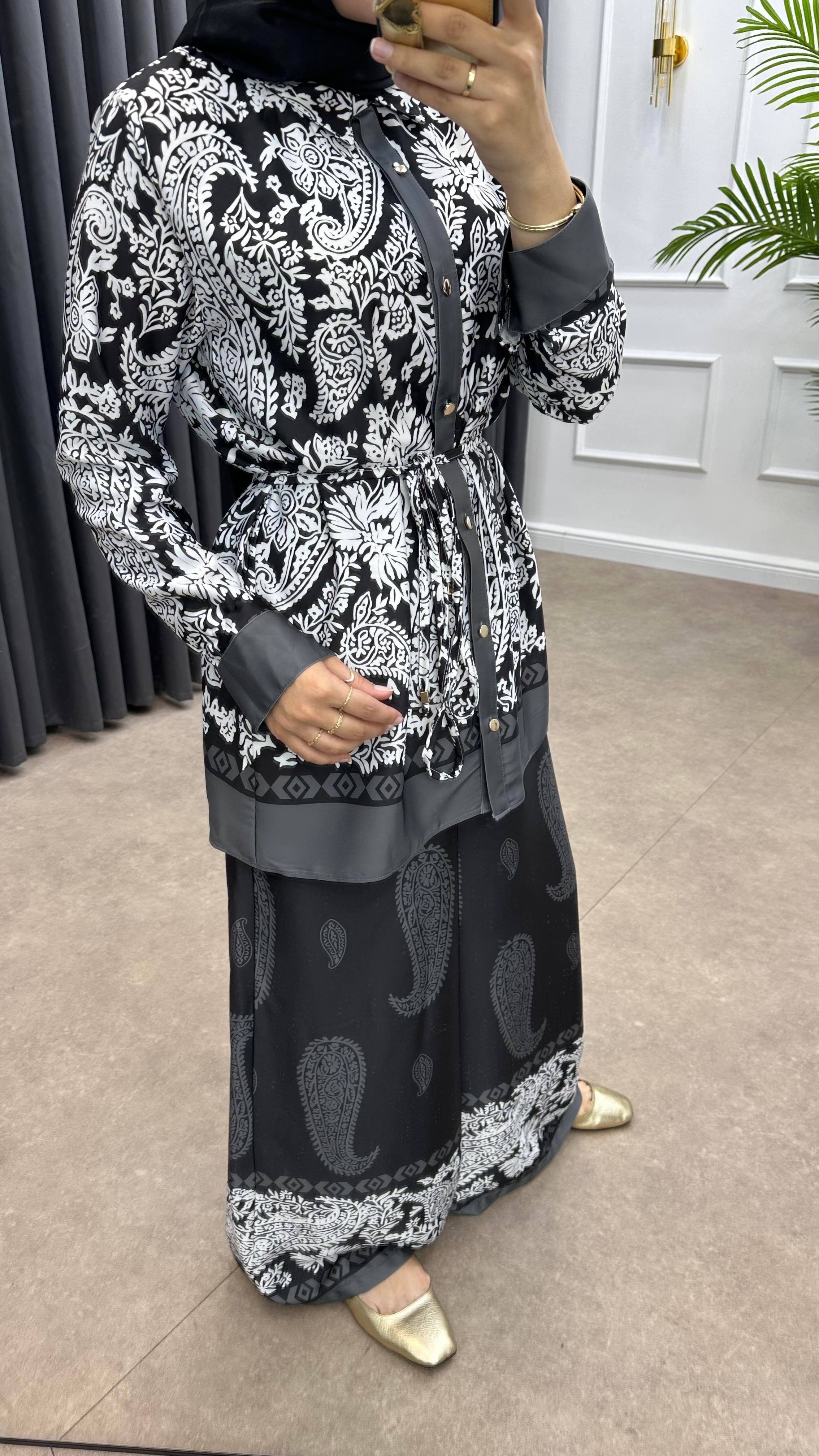 BUTA DESENLİ SATEN TAKIM SİYAH