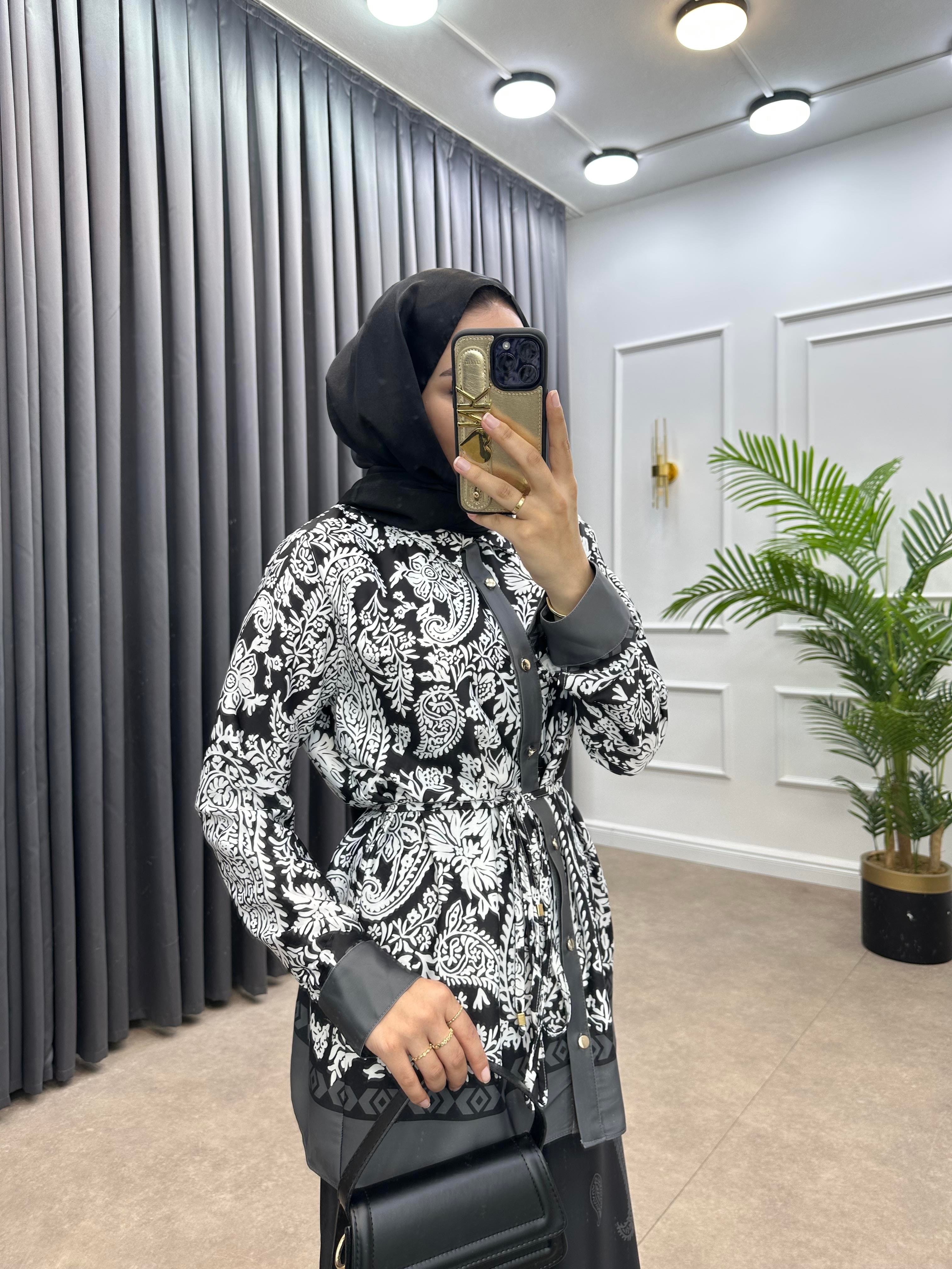 BUTA DESENLİ SATEN TAKIM SİYAH