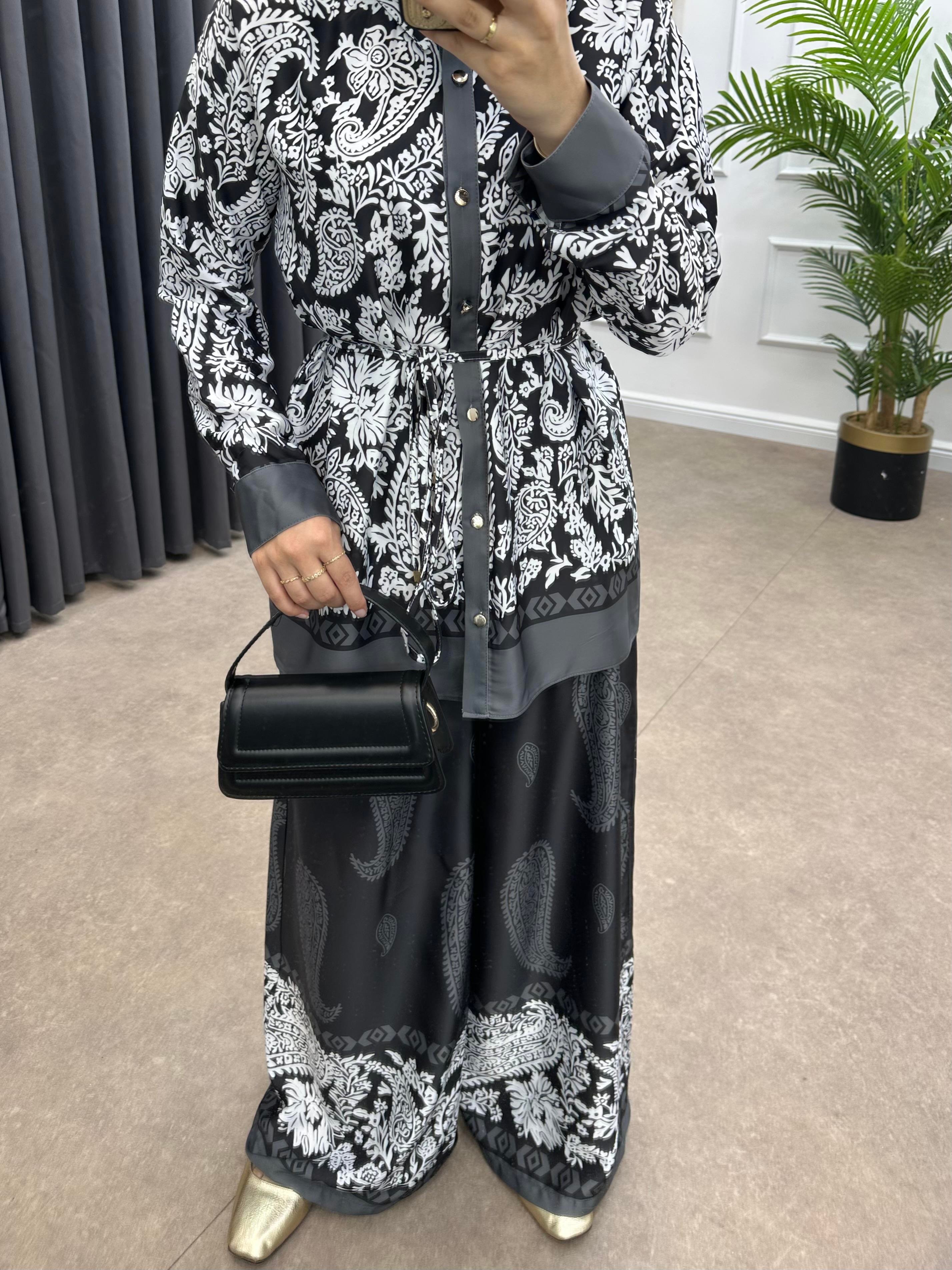 BUTA DESENLİ SATEN TAKIM SİYAH