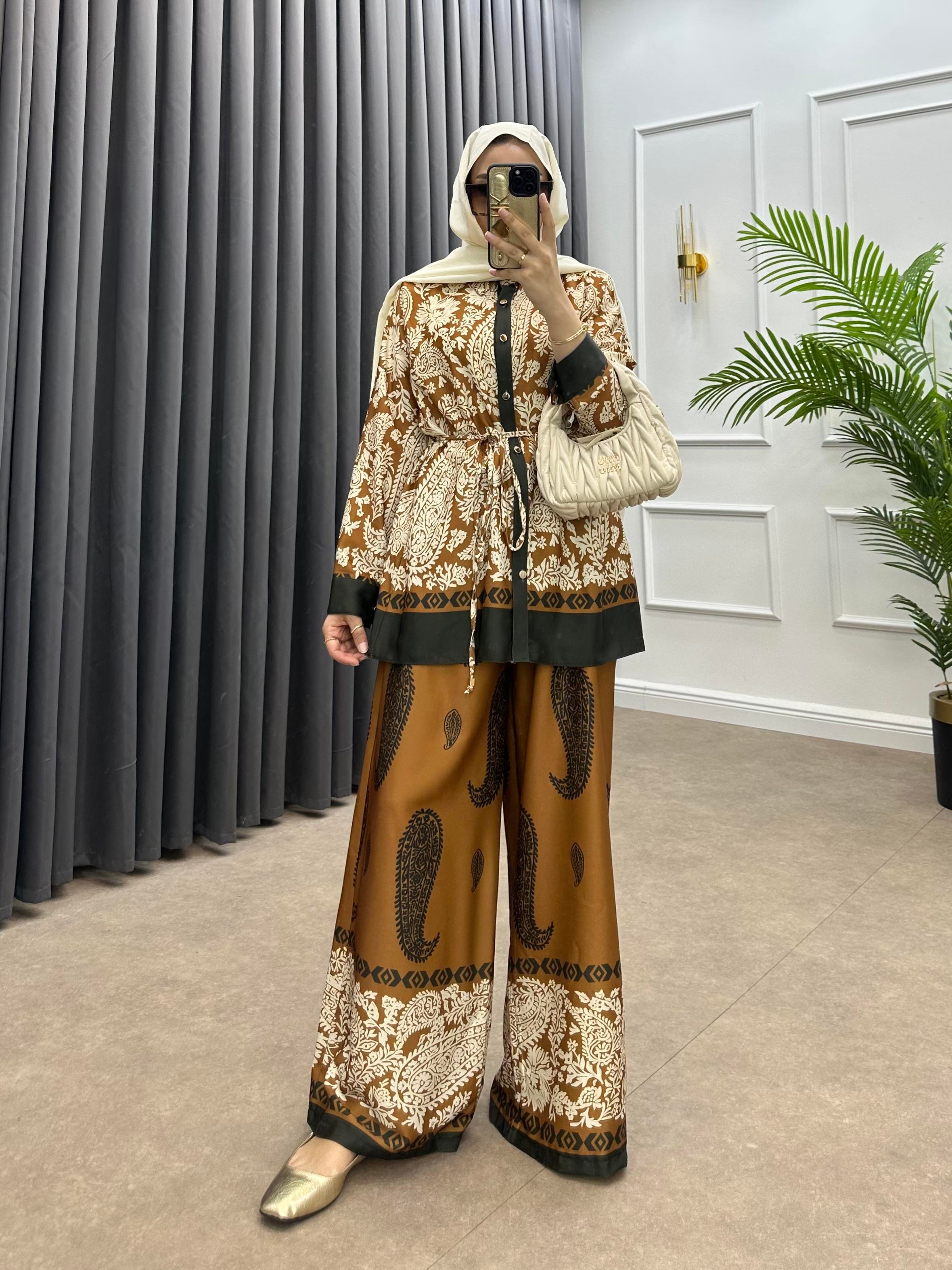 BUTA DESENLİ SATEN TAKIM TABA