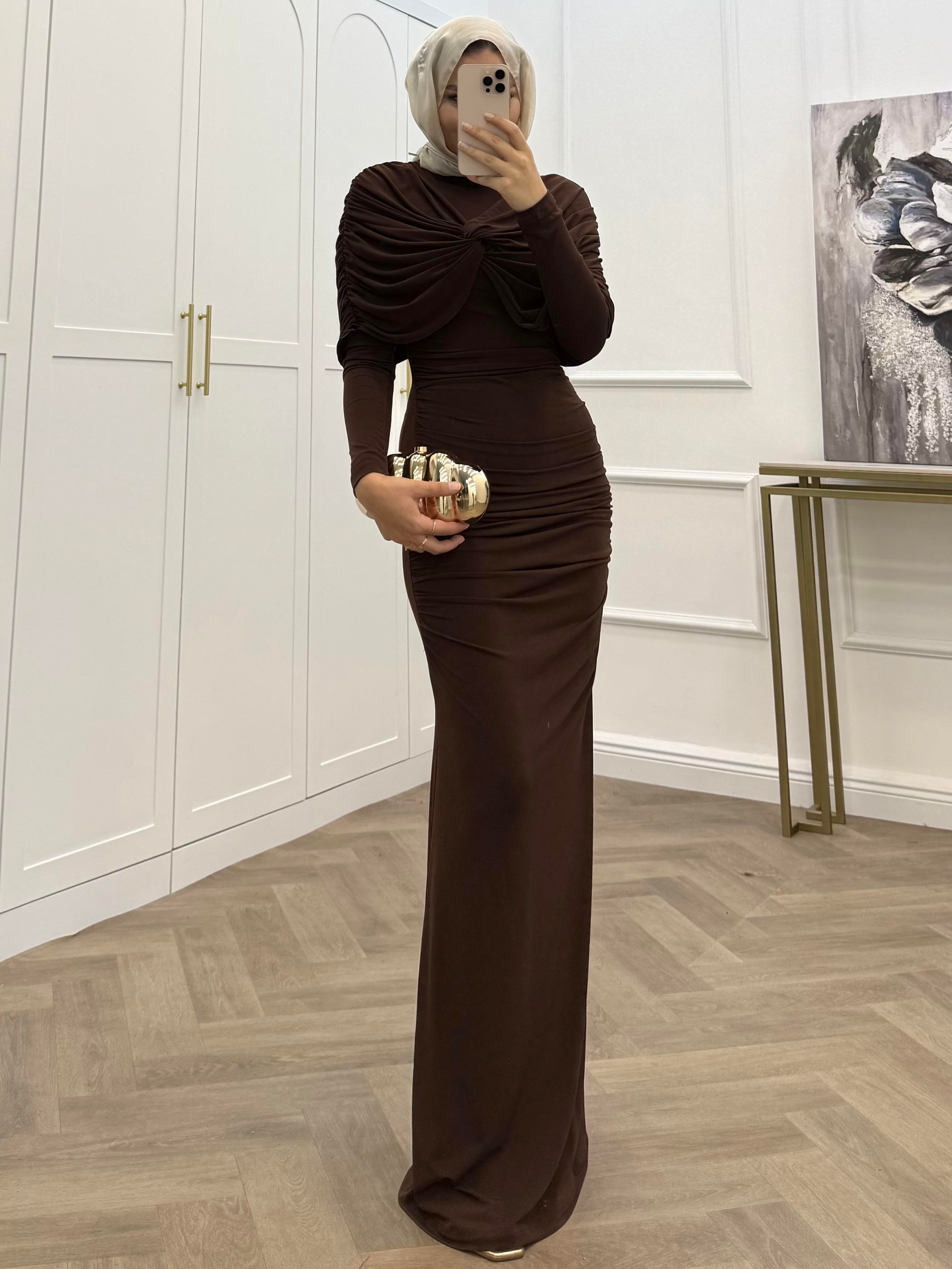 BÜZGÜLÜ SANDY ELBİSE KAHVE