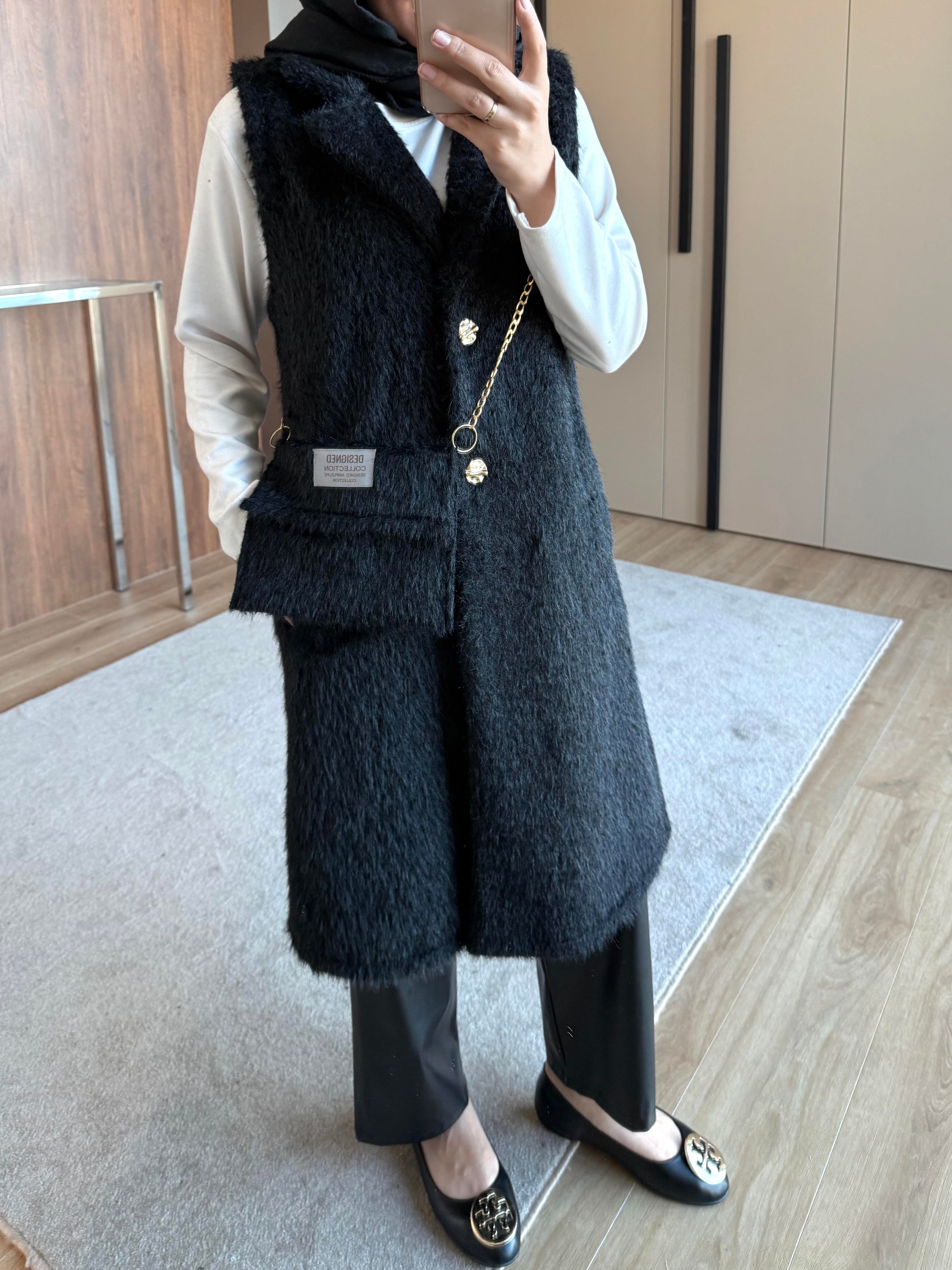 ÇANTALI KÜRKLÜ YELEK SİYAH