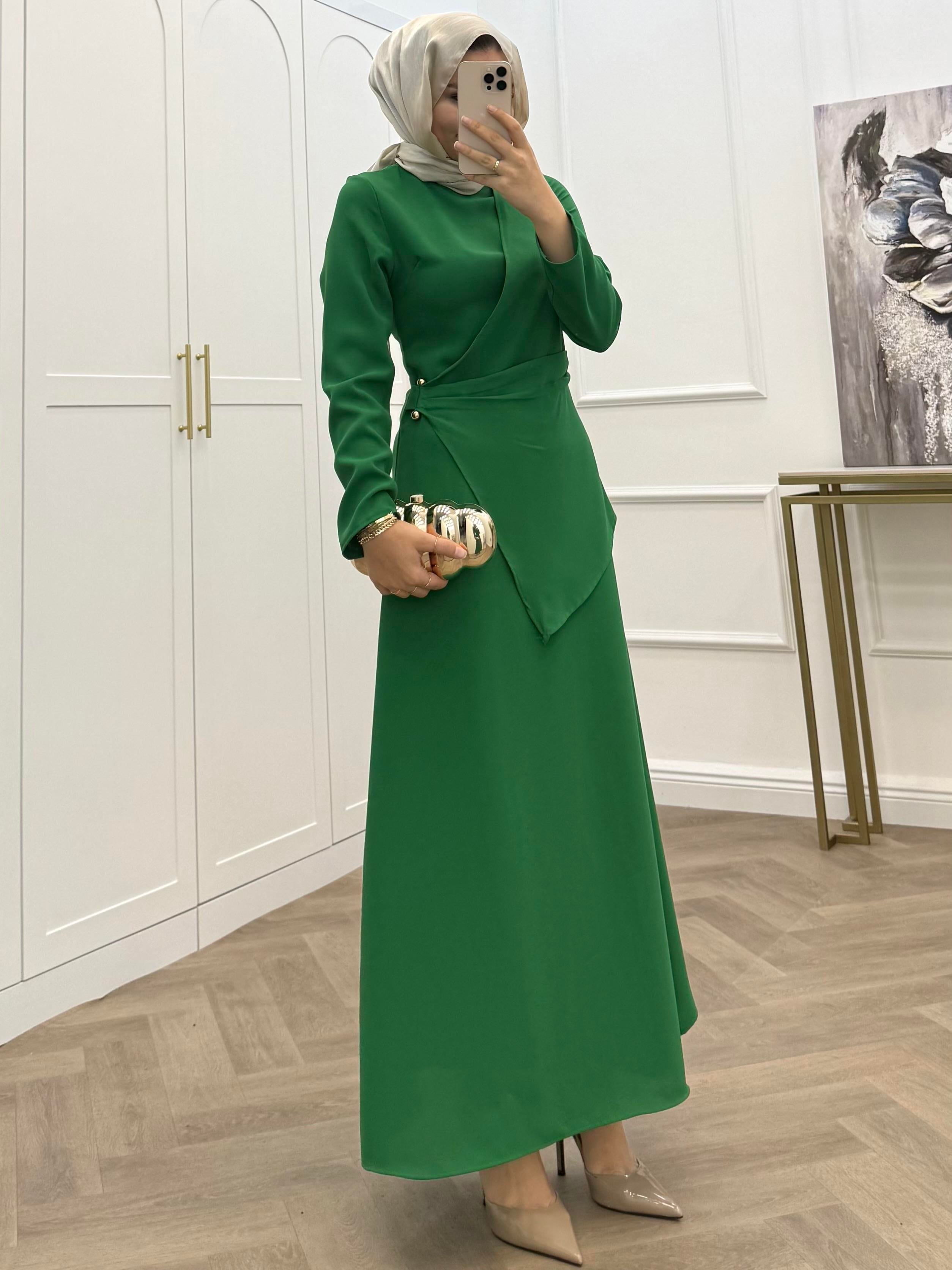 ÇAPRAZ GEÇİŞLİ KREP ELBİSE YEŞİL