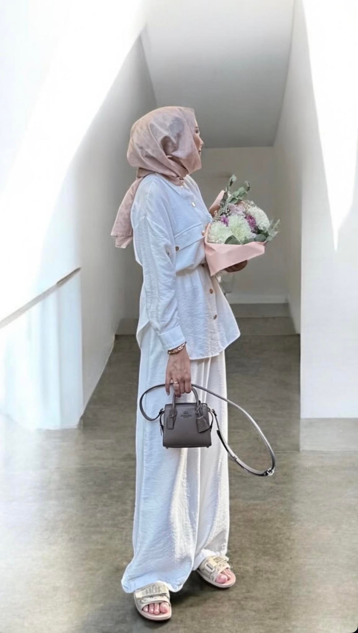 CHANEL PANTOLONLU TAKIM BEYAZ