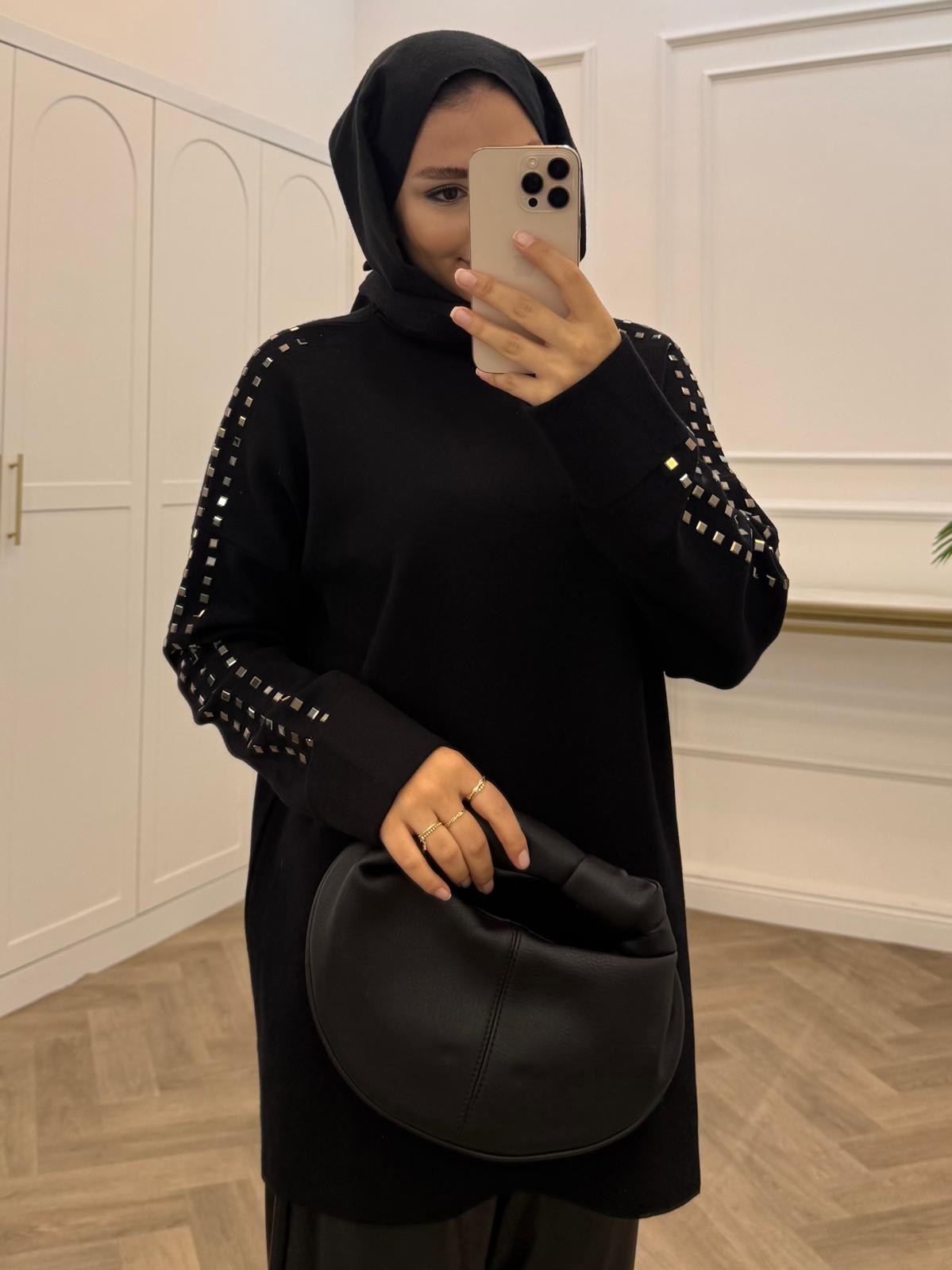 CORMAN KOL KATLAMALI OMUZ TAŞLI TUNİK SİYAH