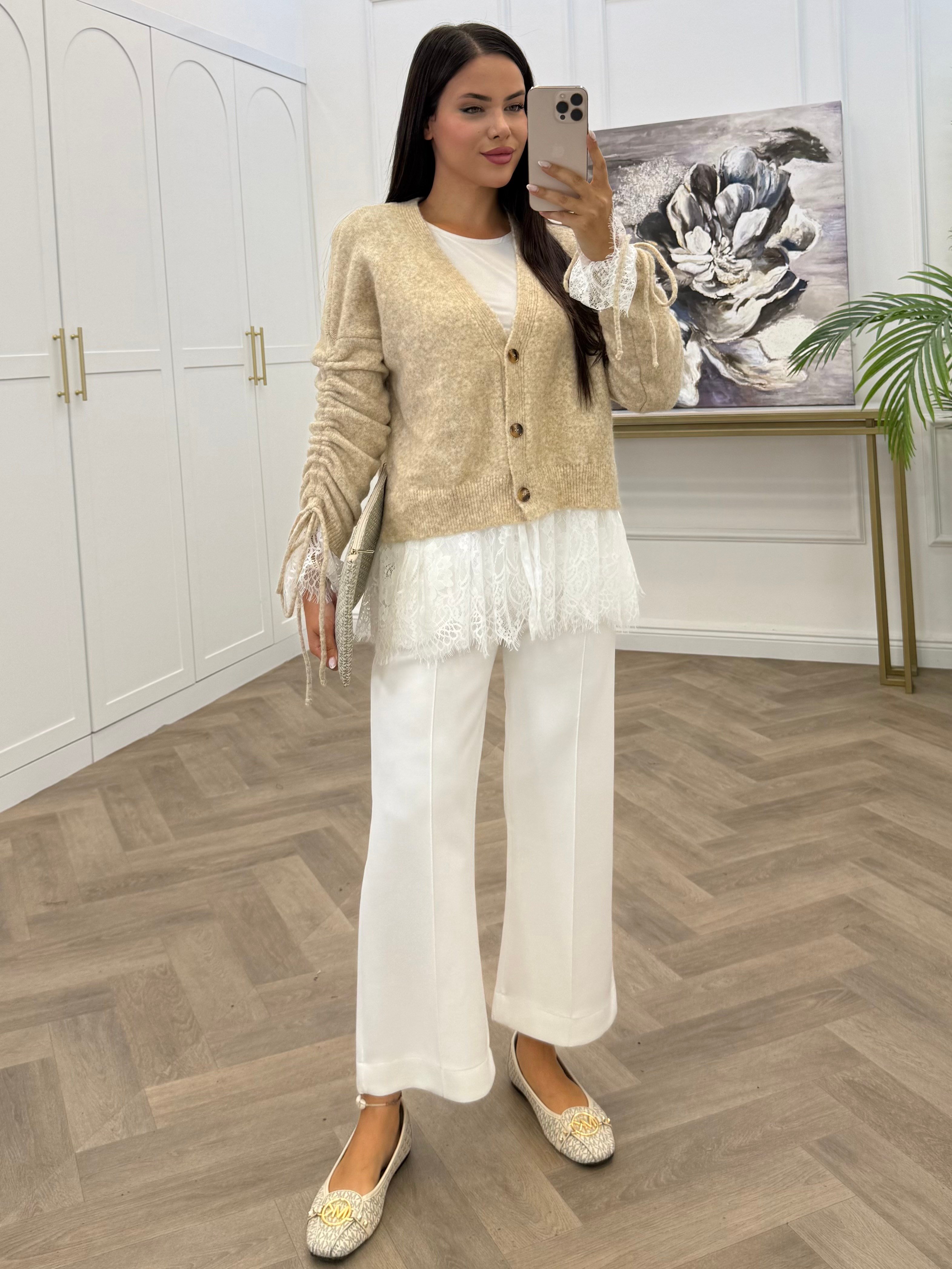 DANTELLİ TRİKO HIRKA BEJ