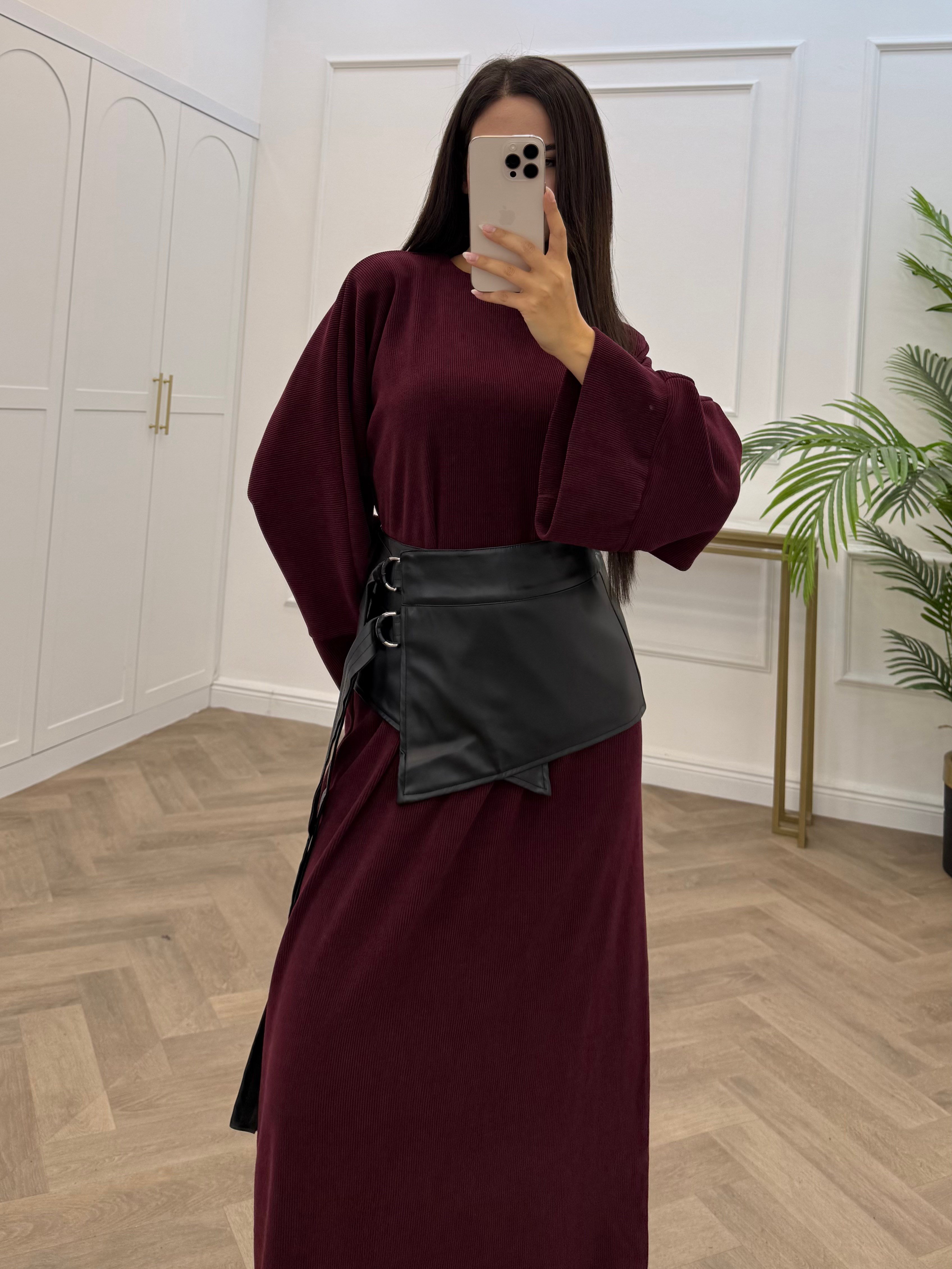 DERİ KEMERLİ FİTİLLİ ELBİSE BORDO