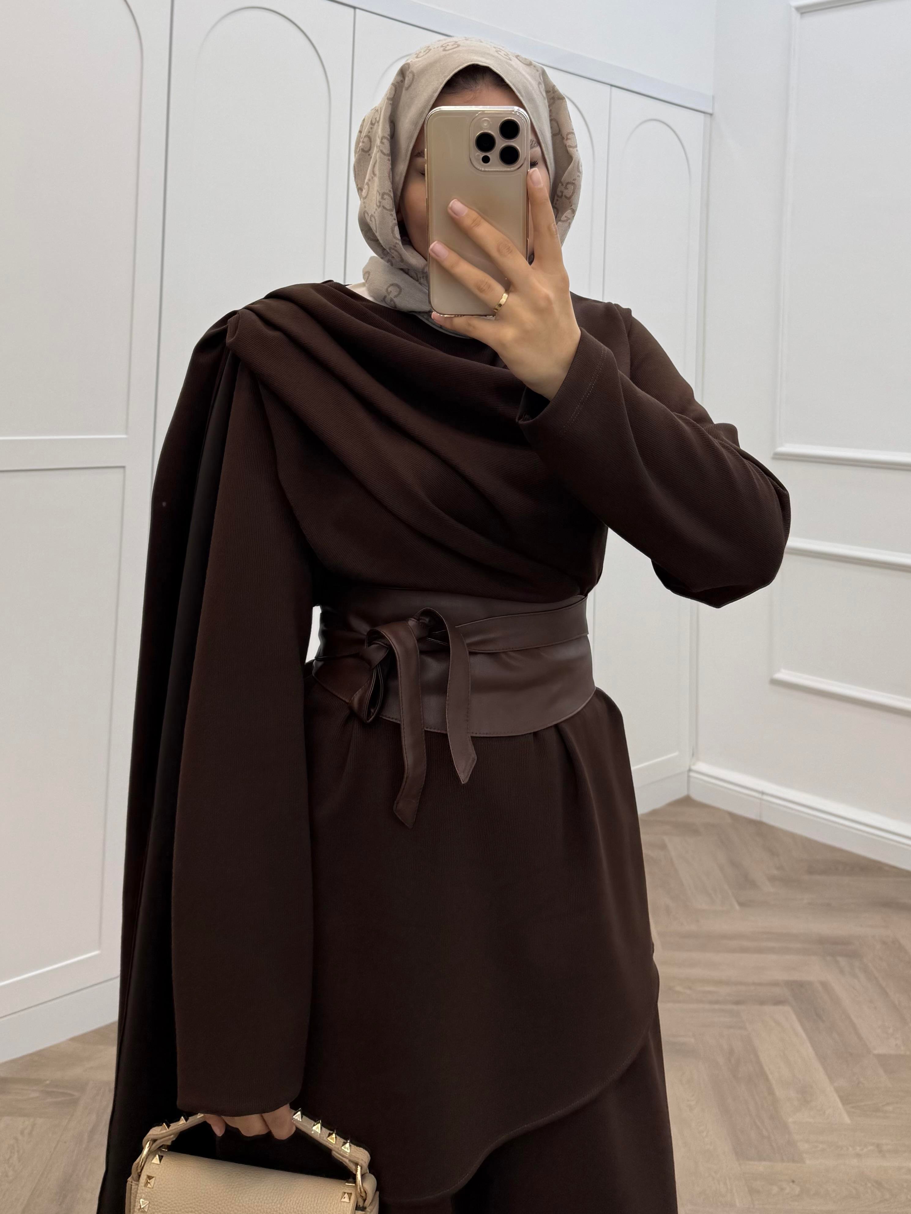 DERİ KEMERLİ PANTOLONLU TAKIM KAHVE