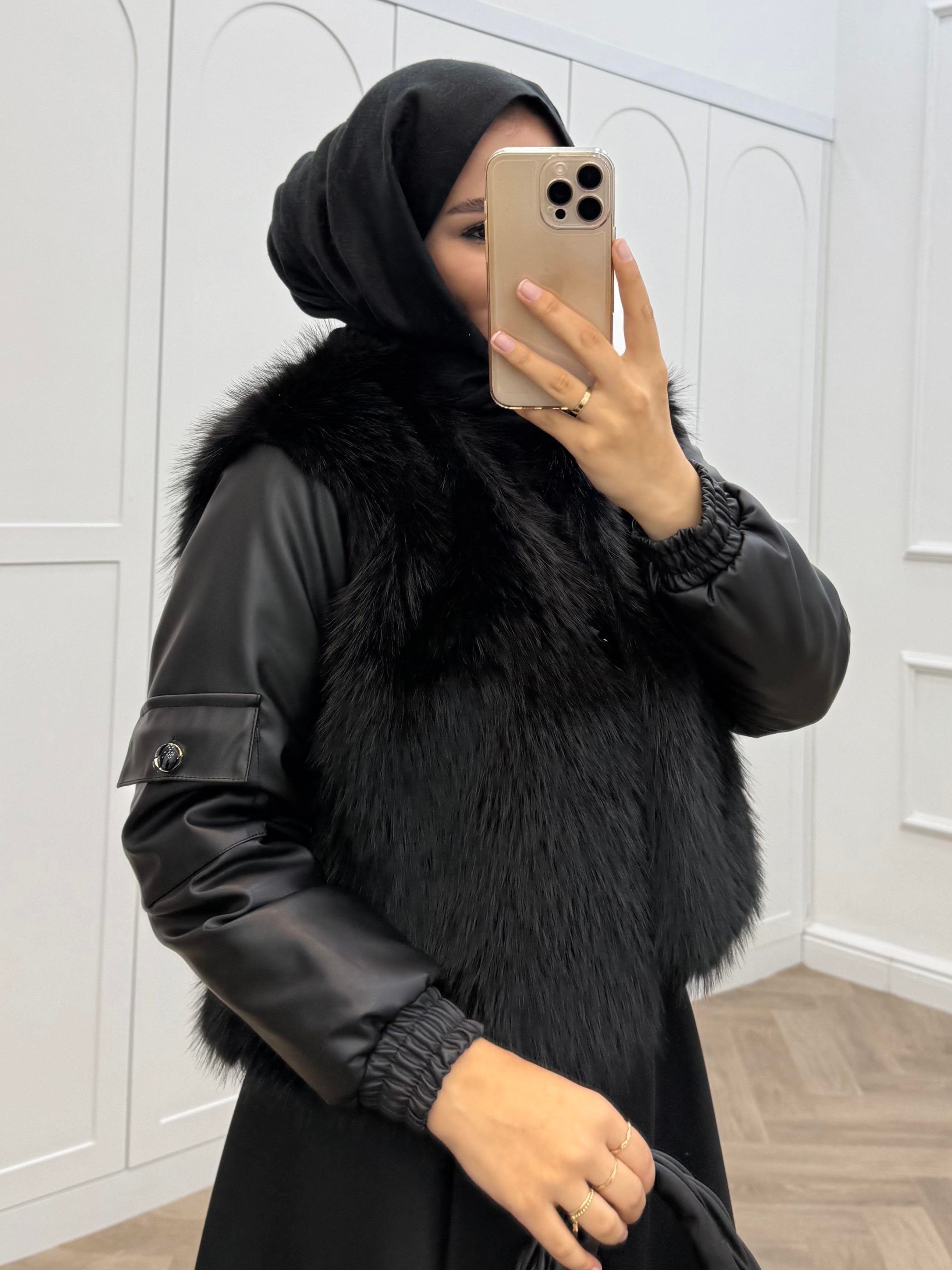 DERİ KOLLU KISA KÜRK SİYAH