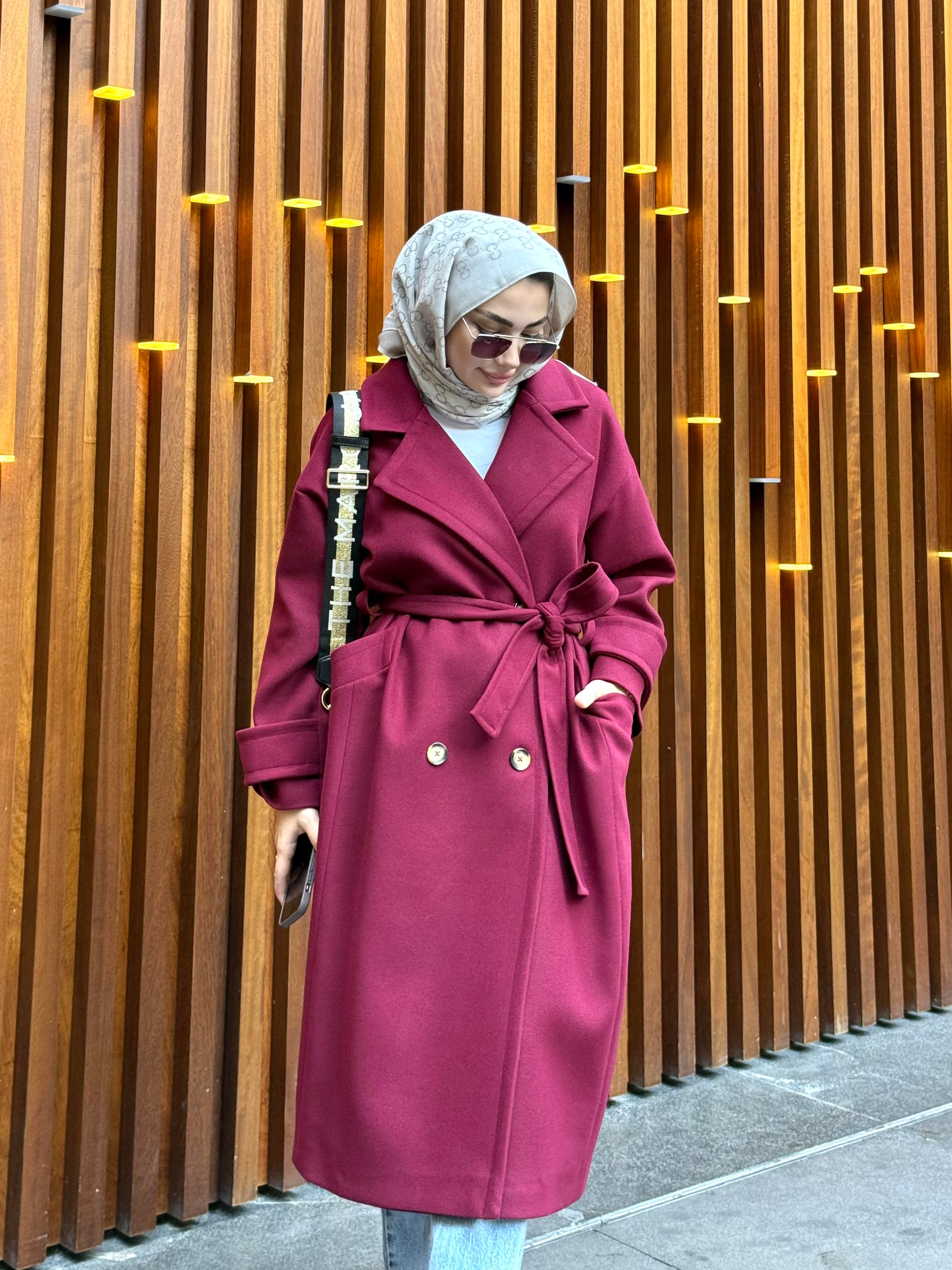 DÖRT DÜĞMELİ KAŞE KABAN BORDO