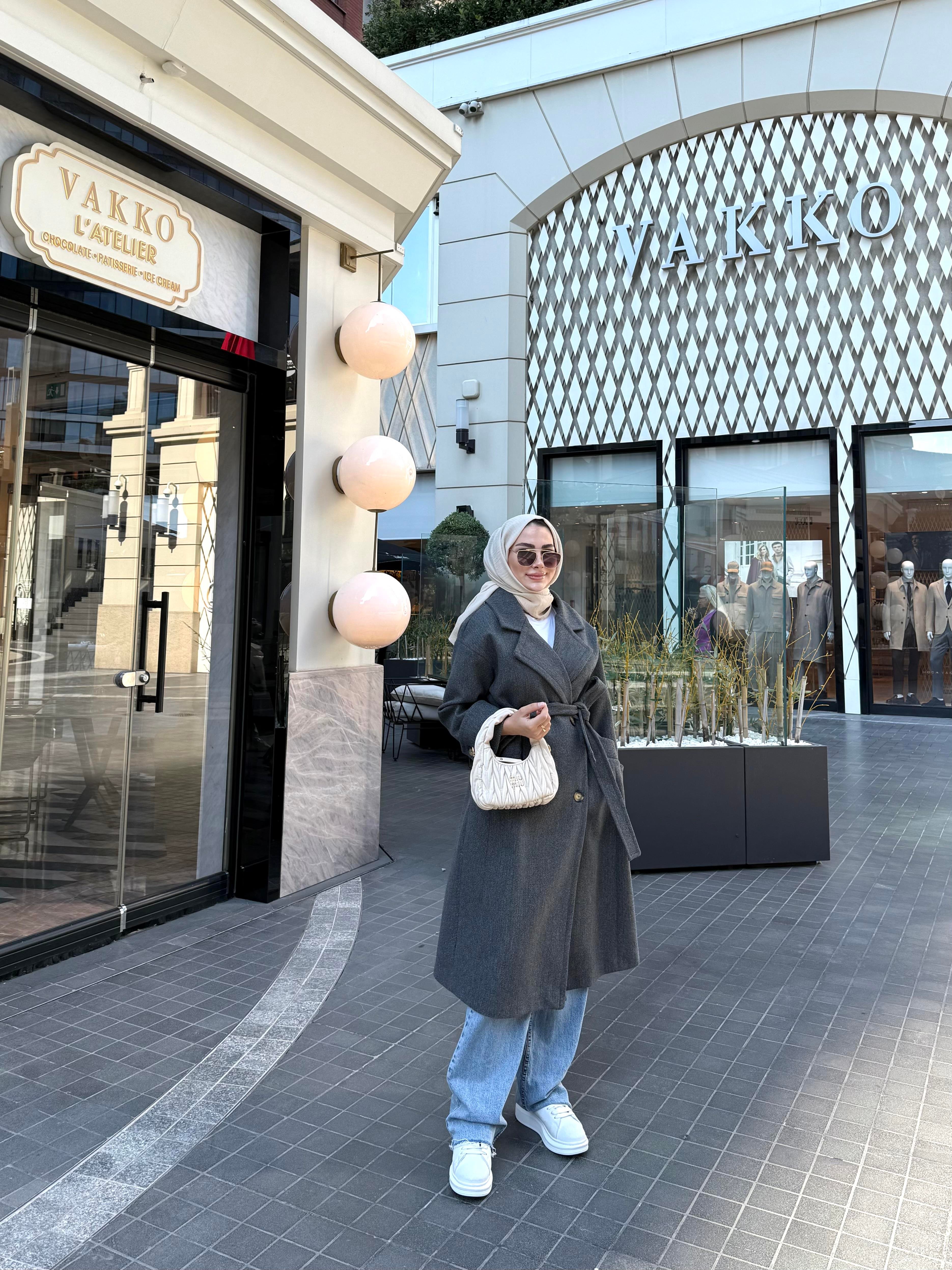 DÖRT DÜĞMELİ KAŞE KABAN FÜME