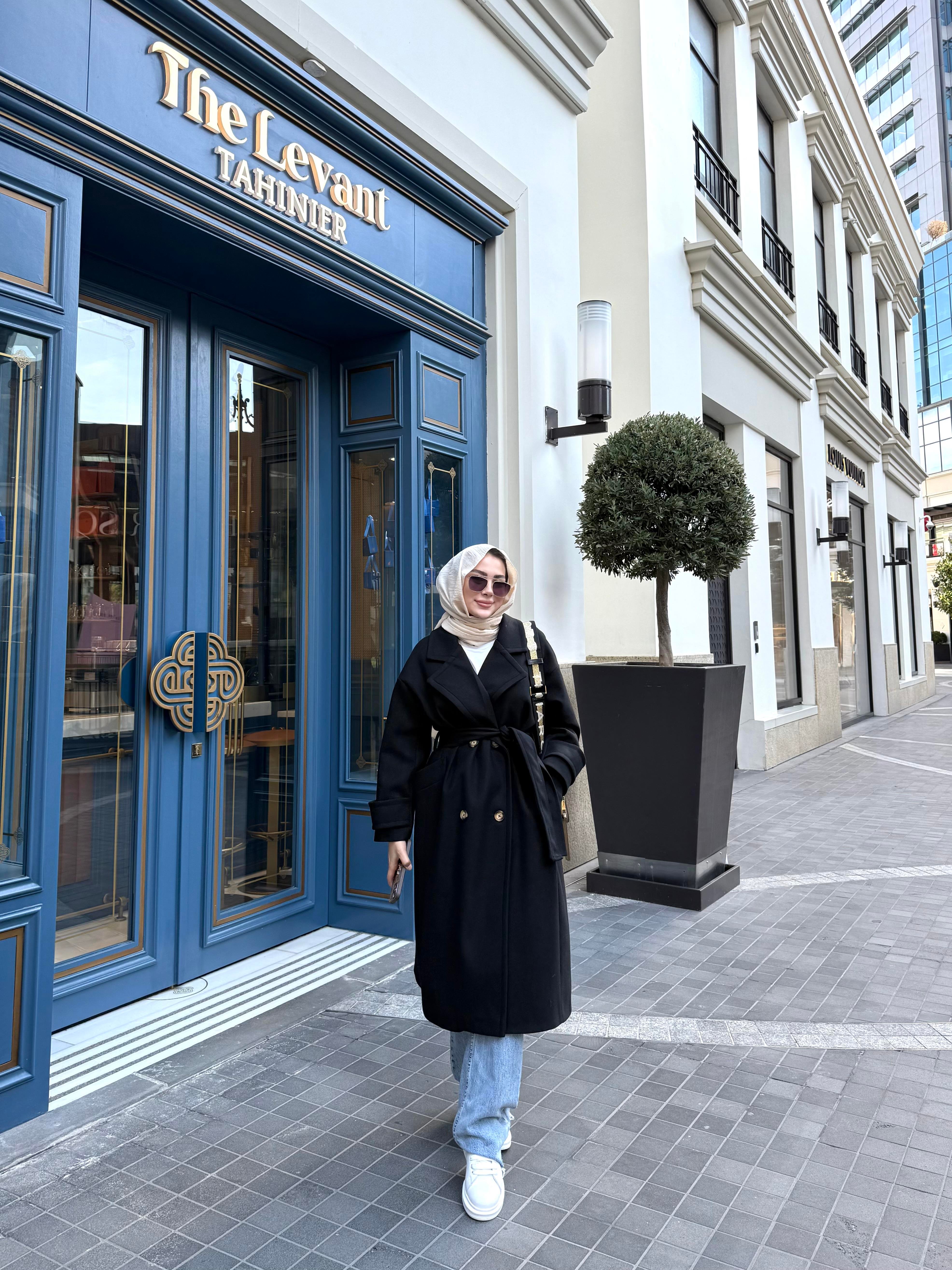 DÖRT DÜĞMELİ KAŞE KABAN SİYAH