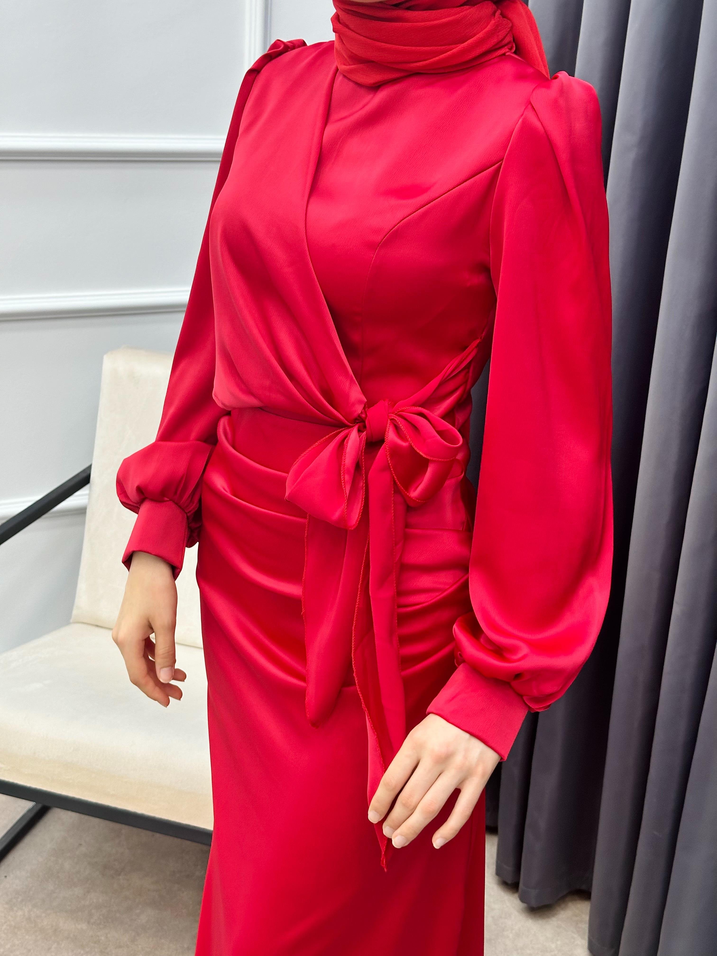 DRAPE SATEN ELBİSE KIRMIZI