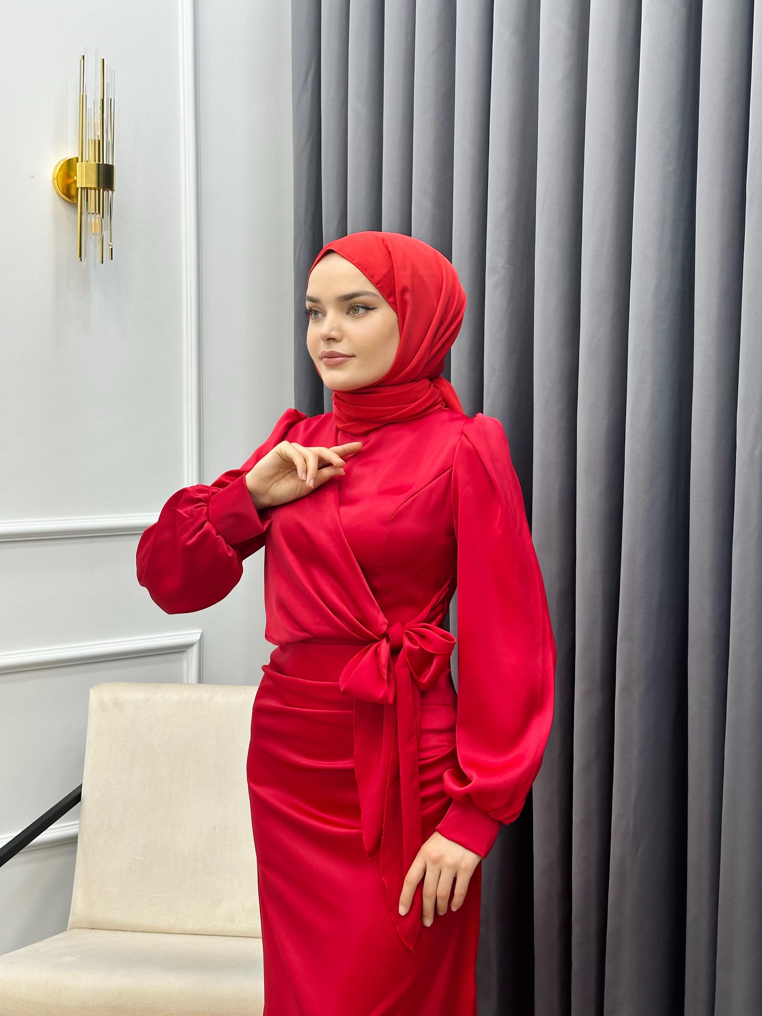 DRAPE SATEN ELBİSE KIRMIZI