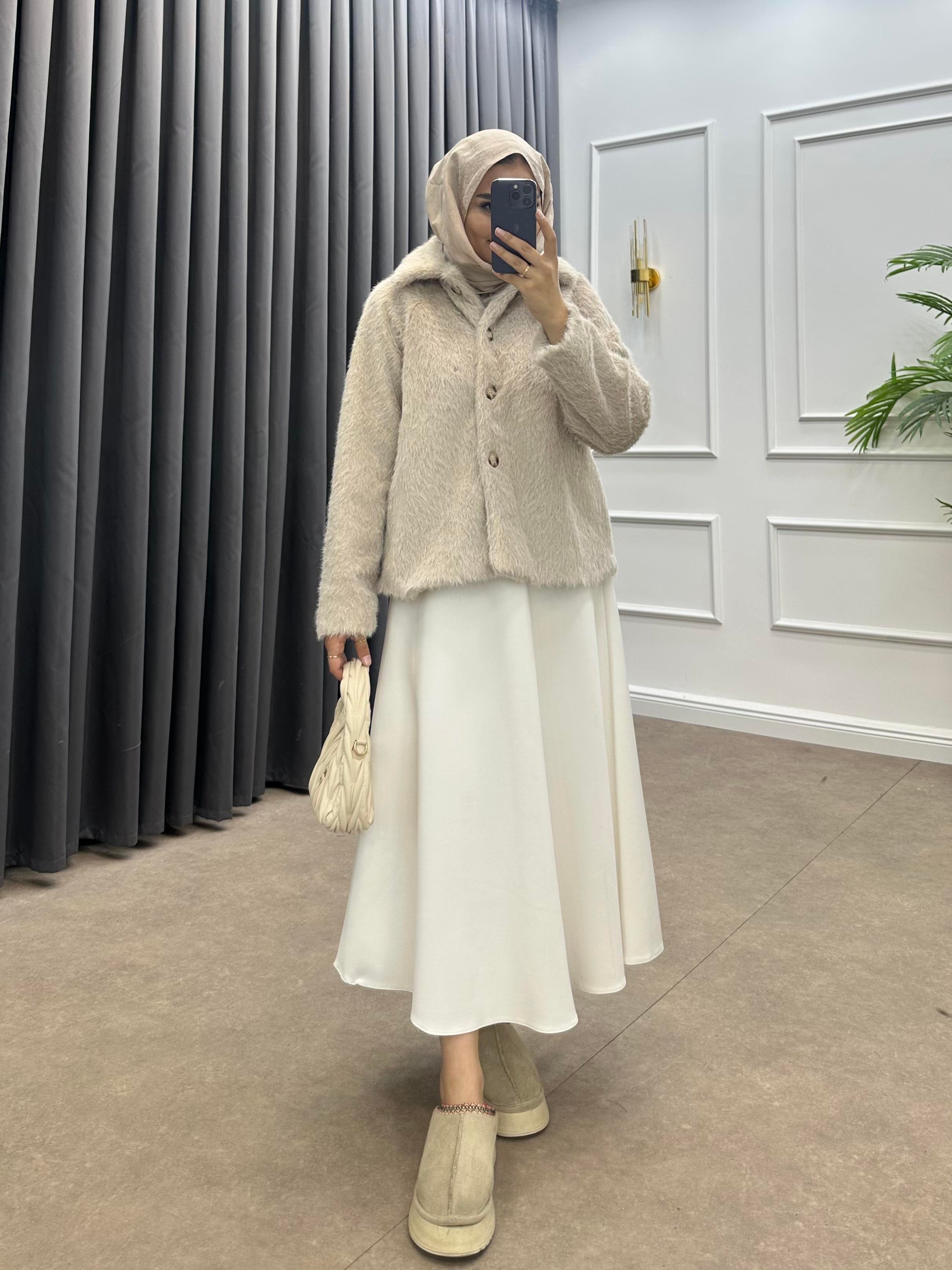 DÜĞMELİ KÜRK BEJ