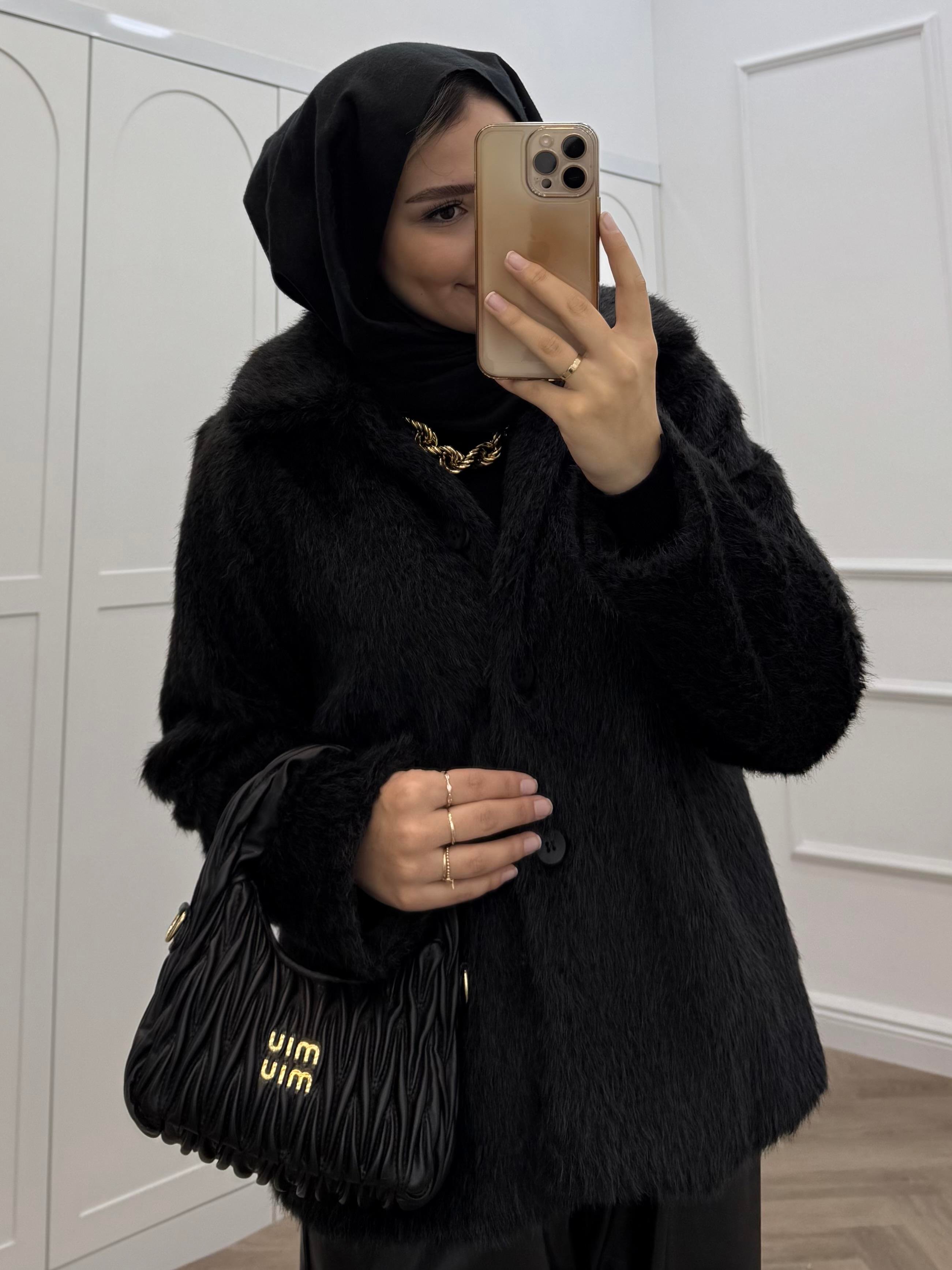 DÜĞMELİ KÜRK SİYAH