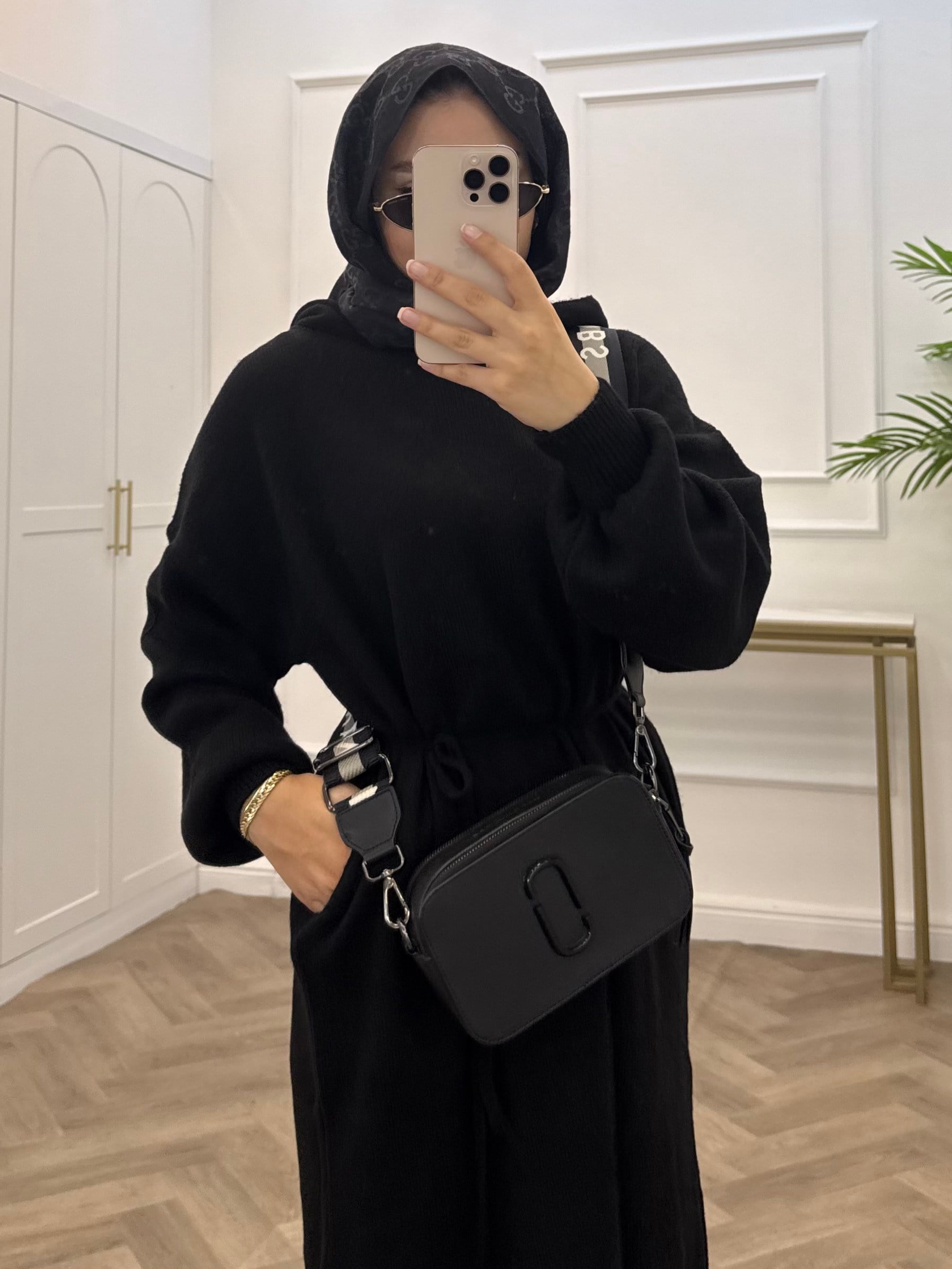 ELENİ YUMOŞ ELBİSE SİYAH