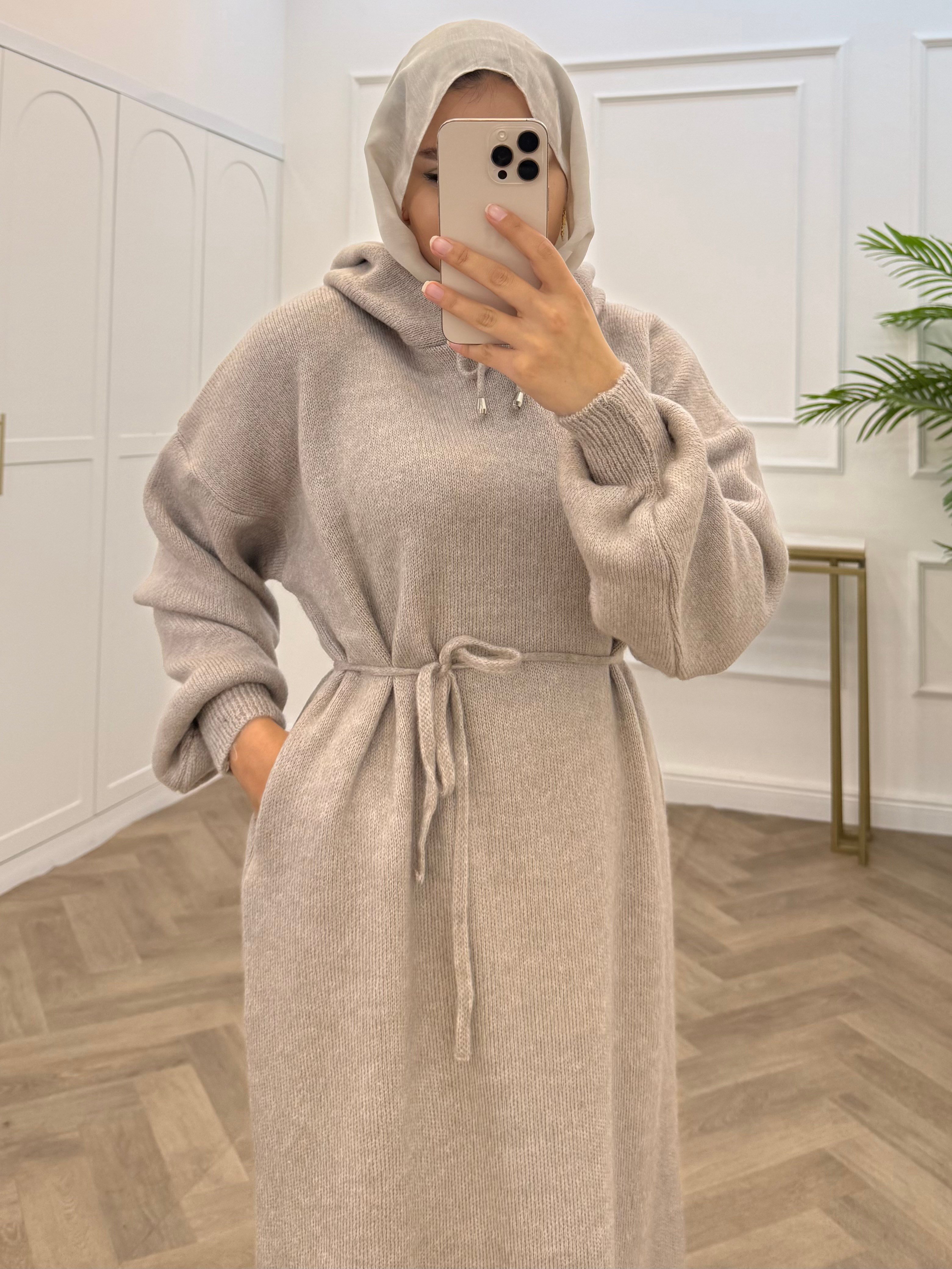 ELENİ YUMOŞ ELBİSE VİZON