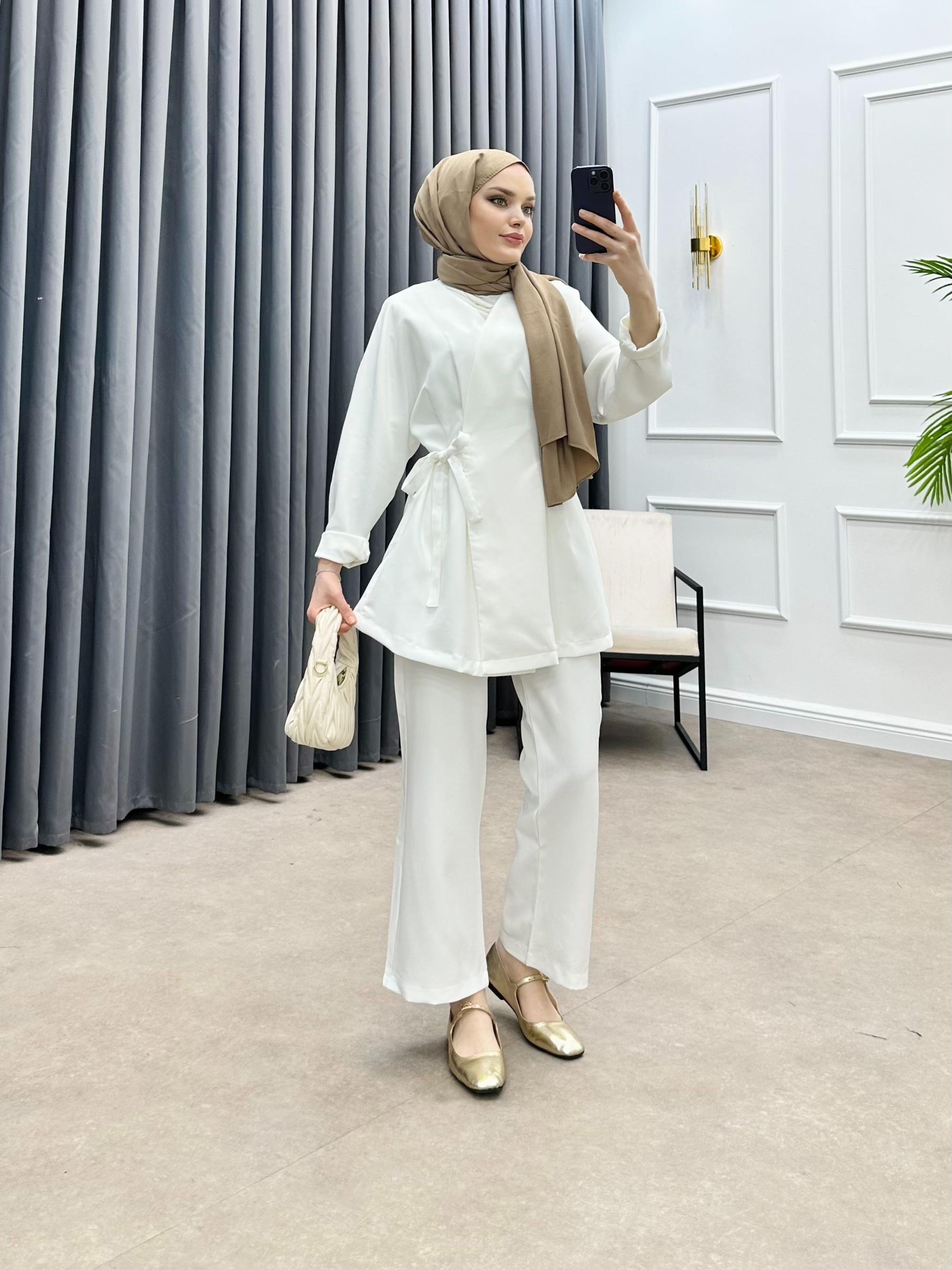 ESRA BAĞLAMALI TAKIM BEYAZ