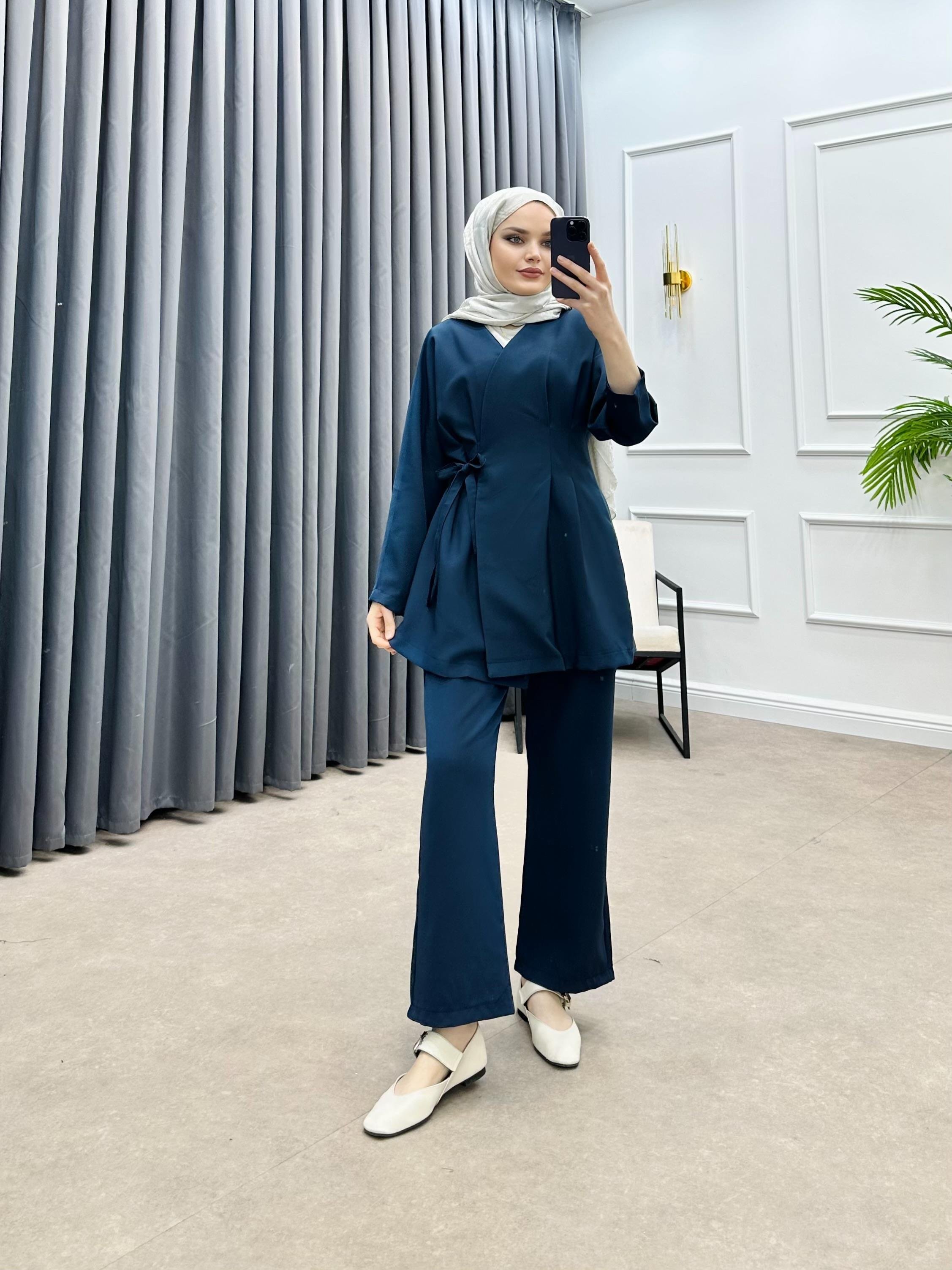 ESRA BAĞLAMALI TAKIM LACİVERT