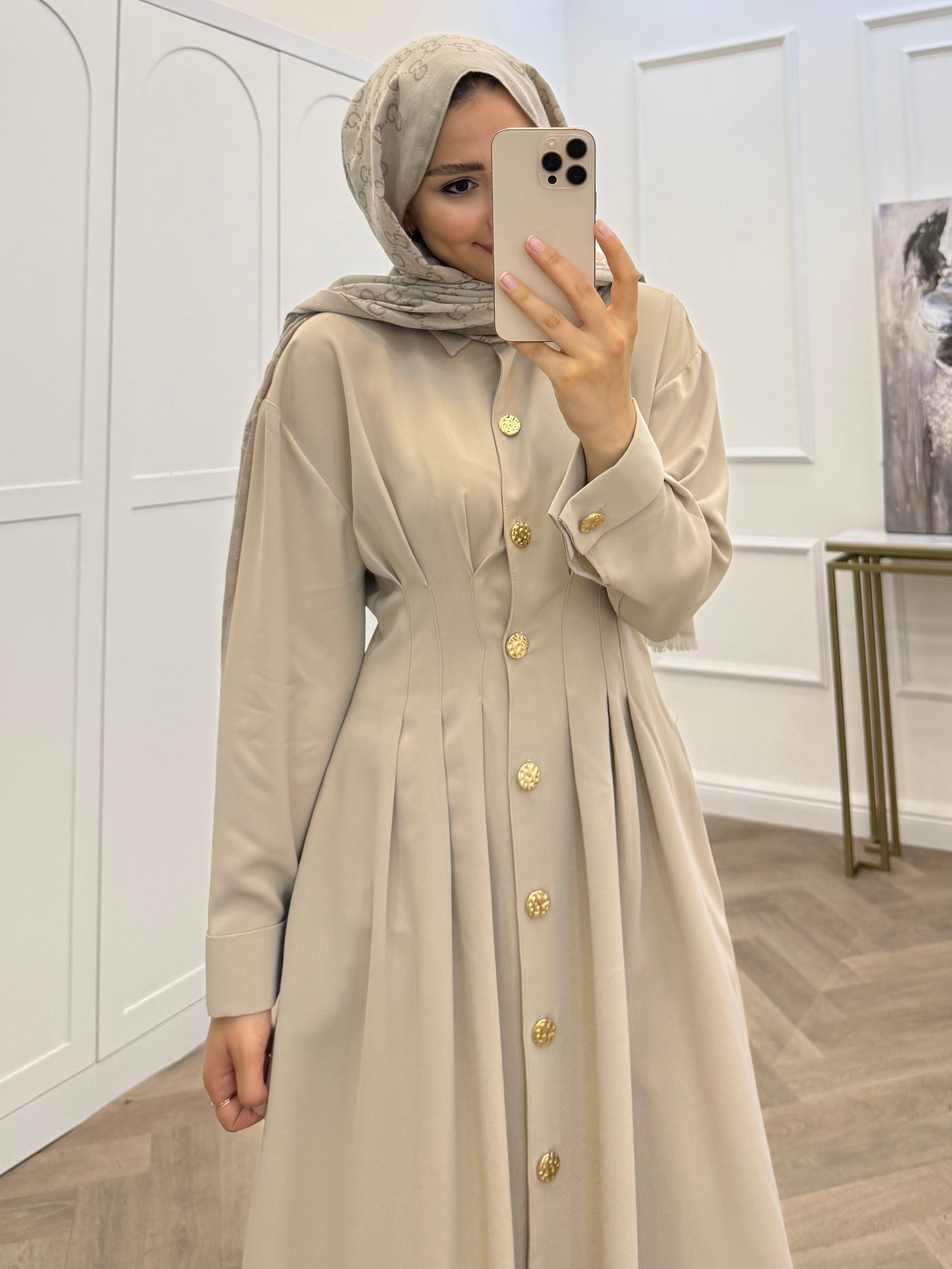 GOLD DÜĞMELİ KREP ELBİSE BEJ