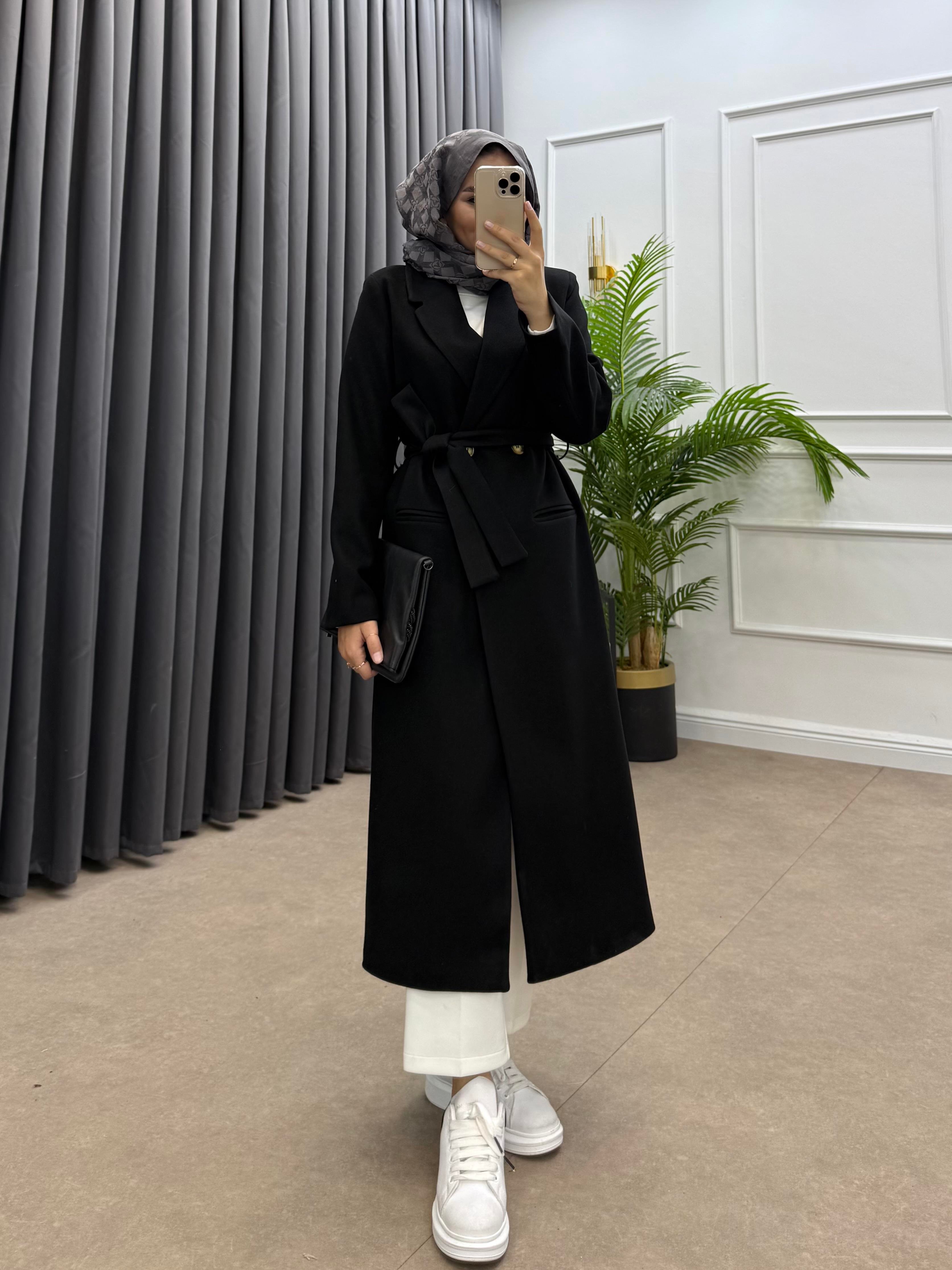 İKİ DÜĞMELİ KAŞE KABAN SİYAH