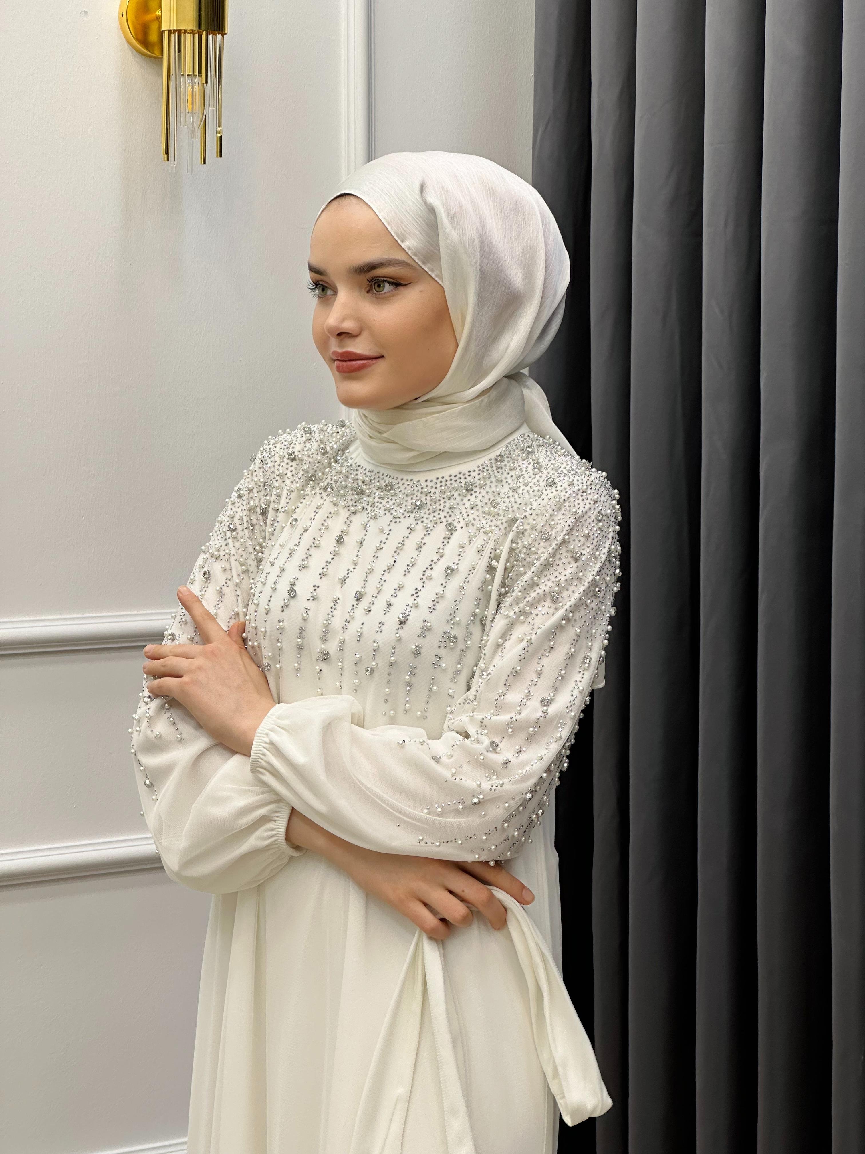 İNCİ DETAYLI TÜL ELBİSE BEYAZ