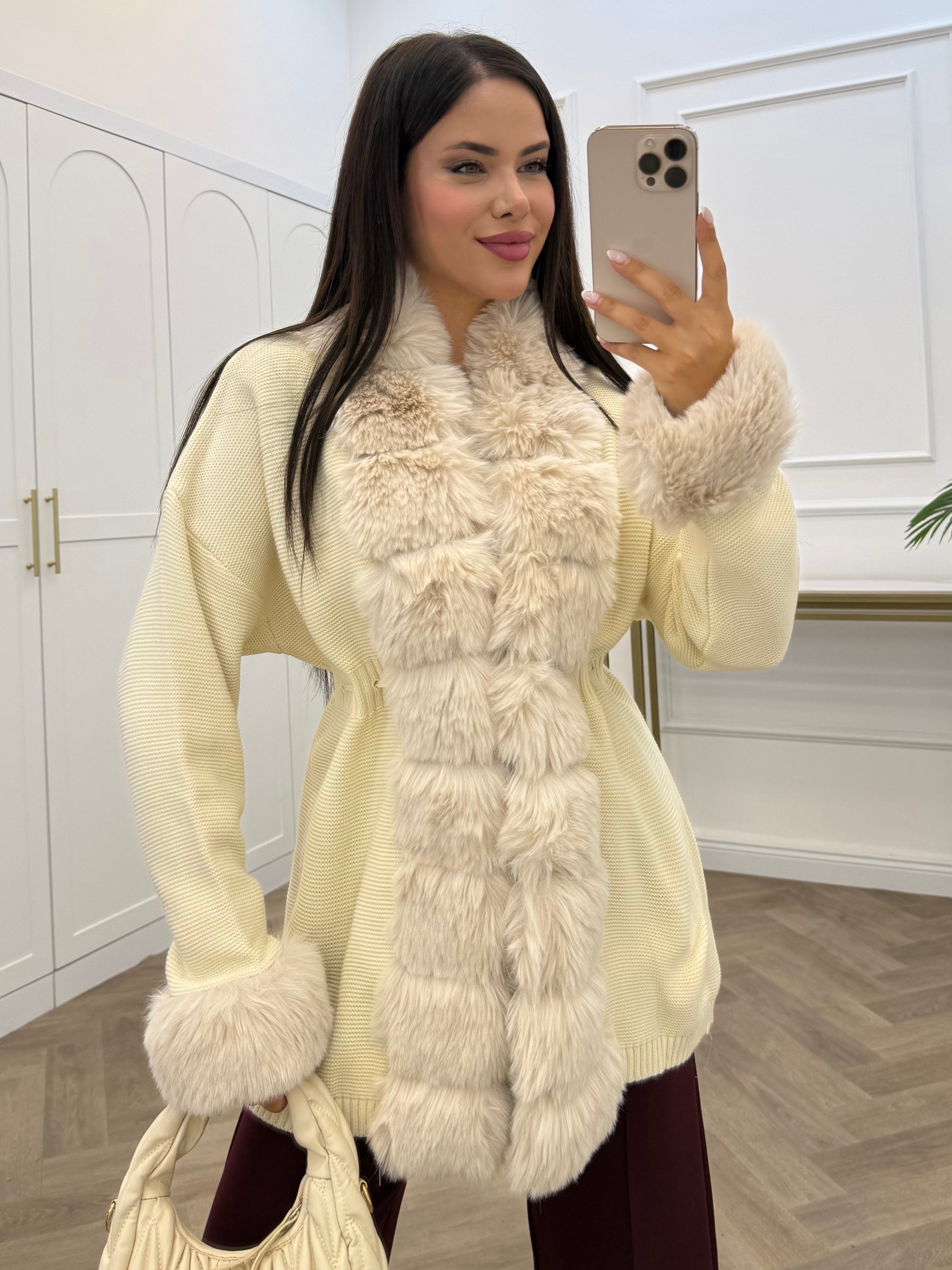 JESSİCA KÜRKLÜ TRİKO HIRKA TAŞ