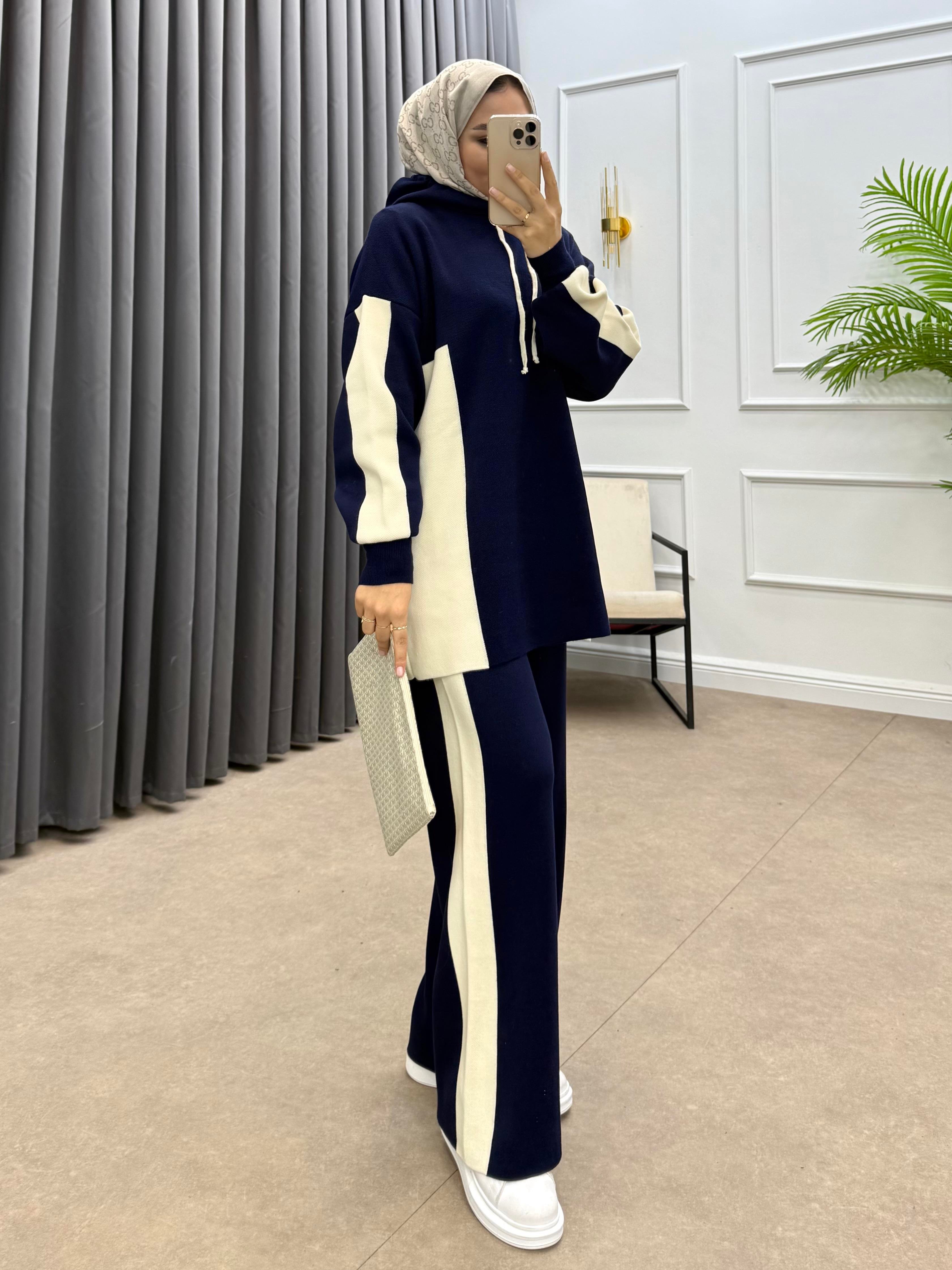 KAPÜŞONLU ŞERİTLİ TRİKO TAKIM LACİVERT