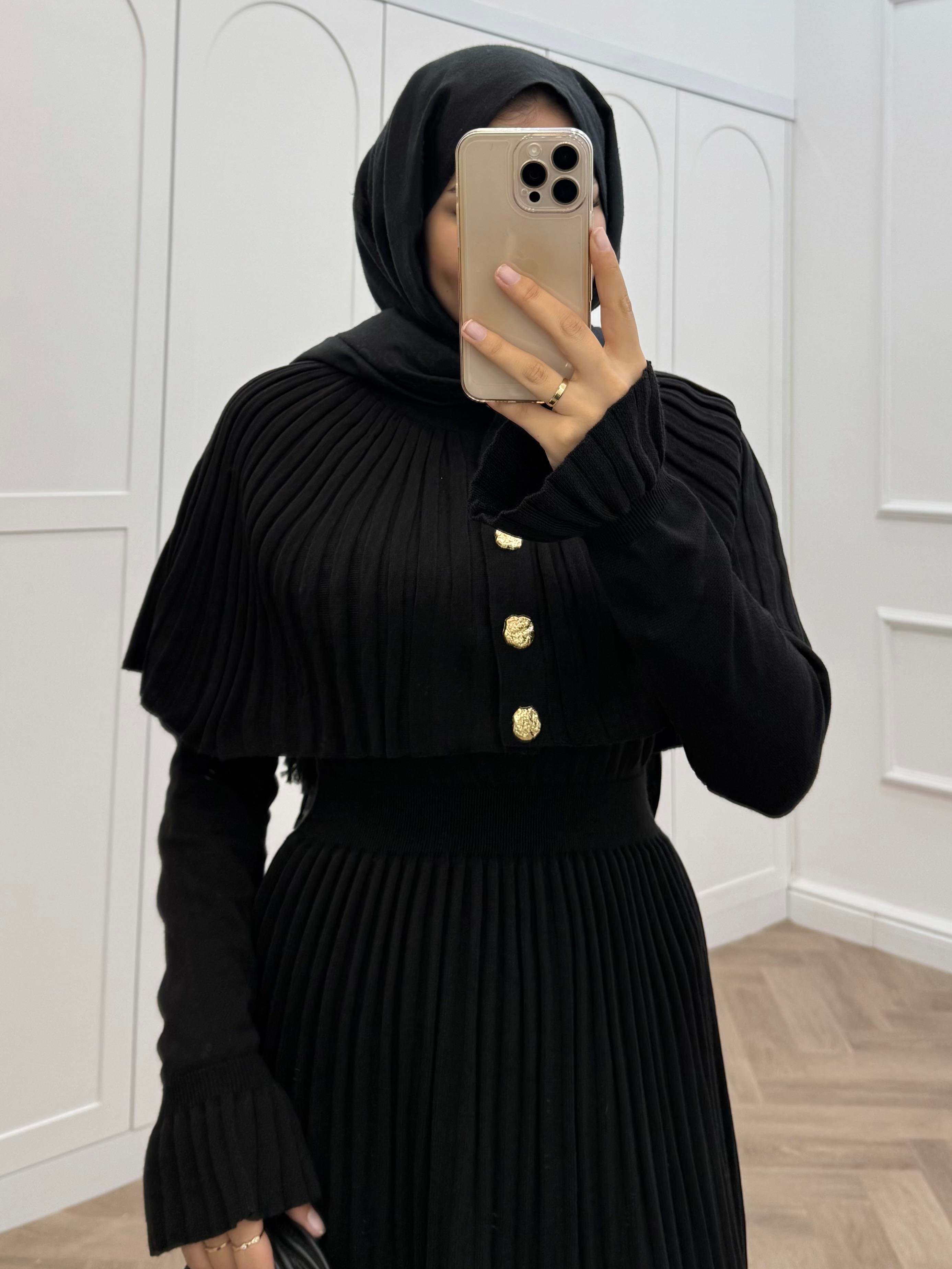 KELEBEK PELERİNLİ TAKIM ELBİSE SİYAH