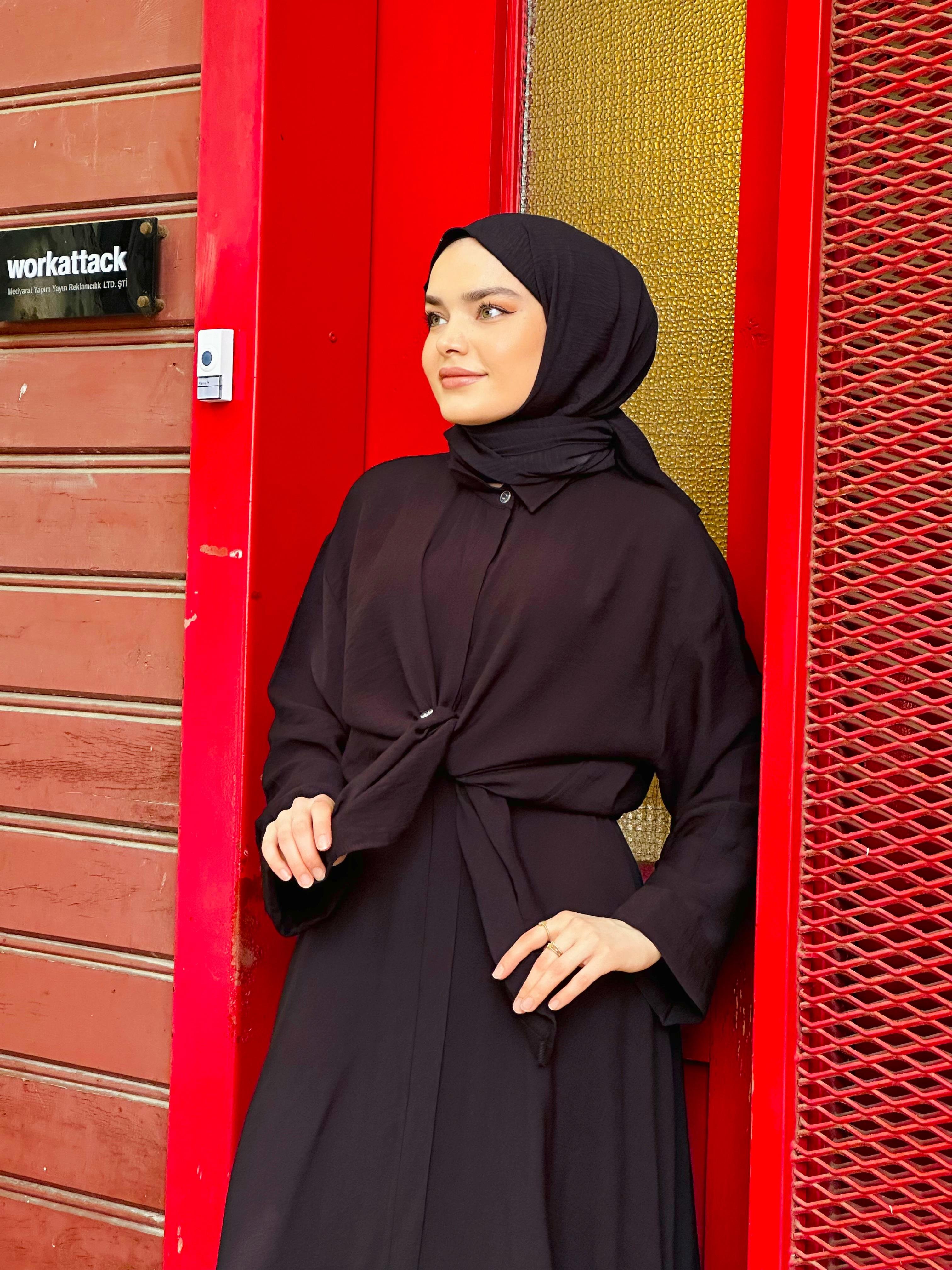 KETEN ETEKLİ TAKIM SİYAH